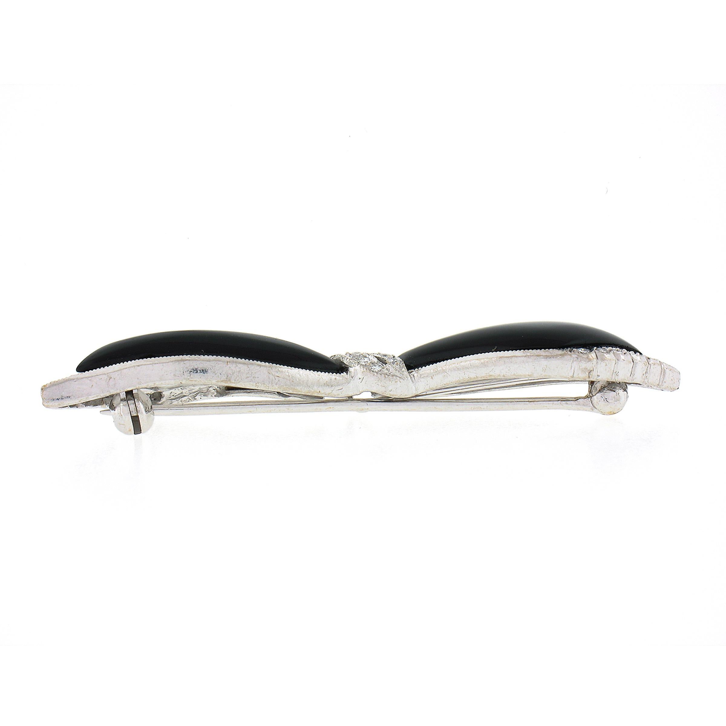 Vintage 18k White Gold Polished Black Onyx .30ctw Diamonds Ribbon Bow Pin Brooch In Excellent Condition For Sale In Montclair, NJ
