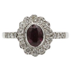 Bague vintage en or blanc 18k avec rubis et diamants - Style Marguerite