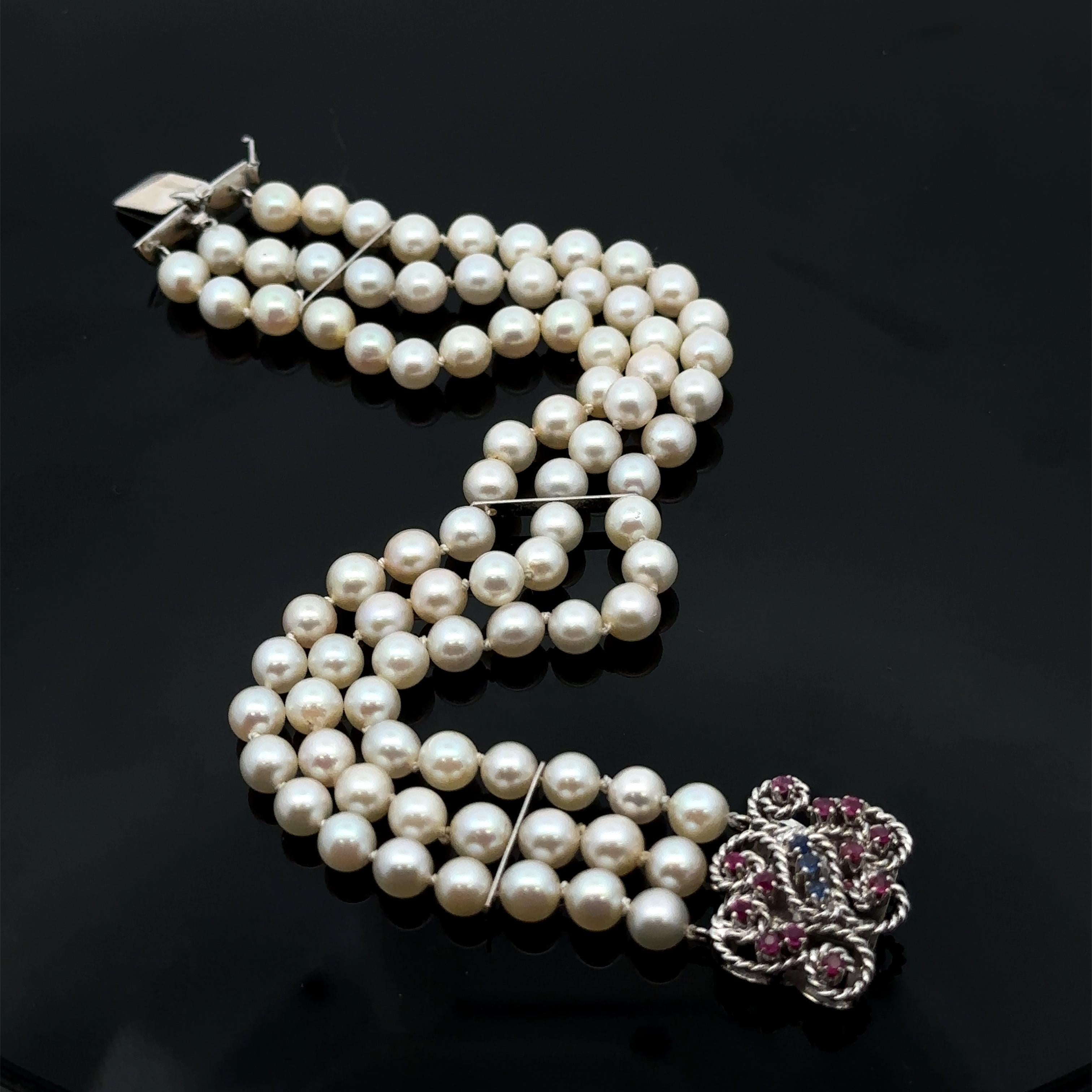 Vintage 18k White Gold Sapphire & Ruby Floral Clasp Three Strand Pearl Bracelet For Sale 2