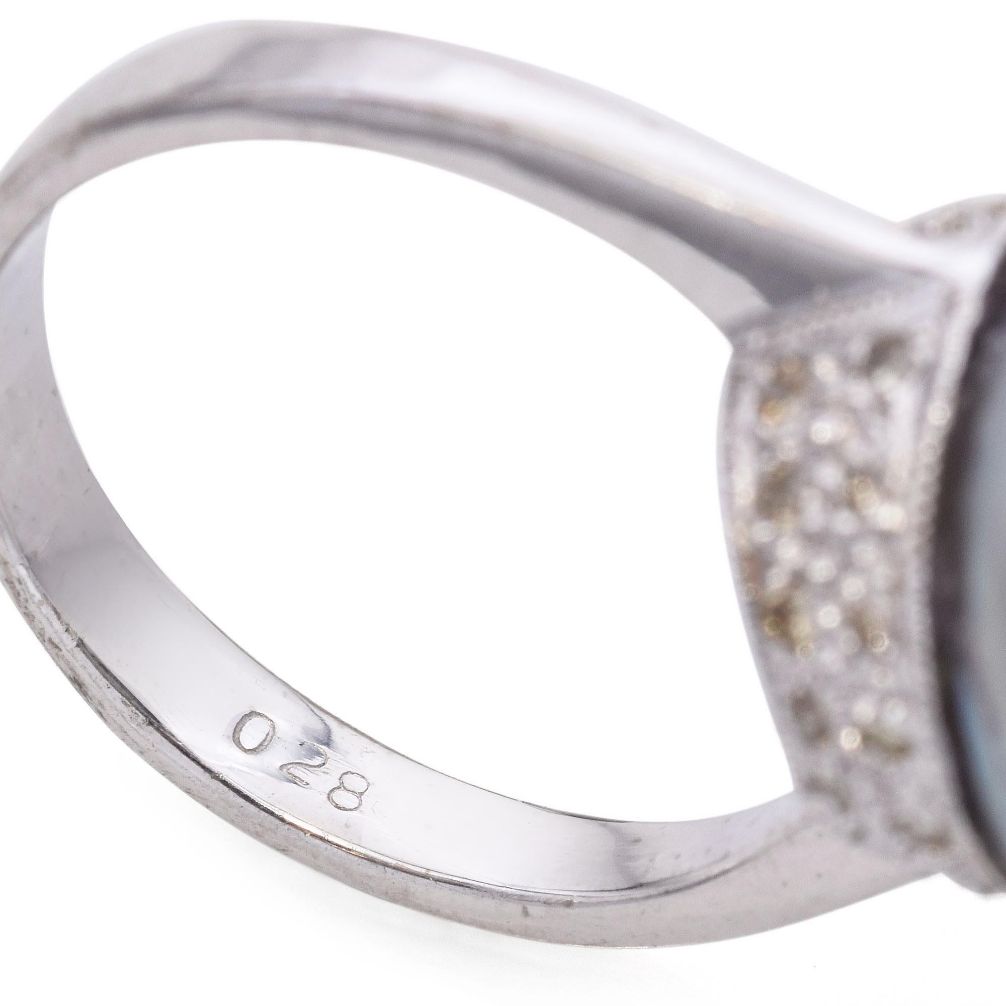 Vintage 18k White Gold Tahitian Black Pearl and Diamond Ring For Sale 2