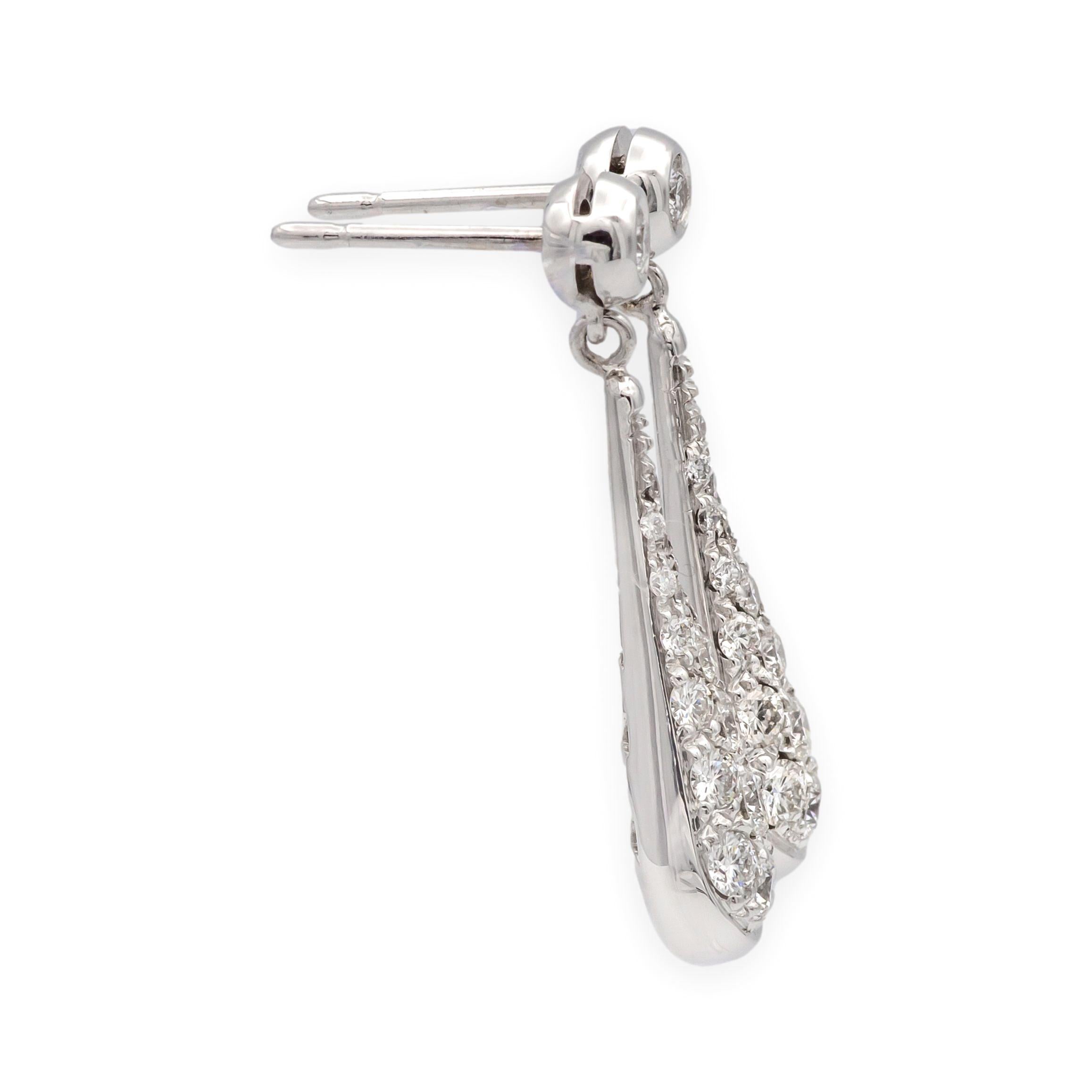 Contemporaneo Orecchini a goccia pendenti in oro bianco 18K con pavé di diamanti 1,25 tcw. G VS in vendita