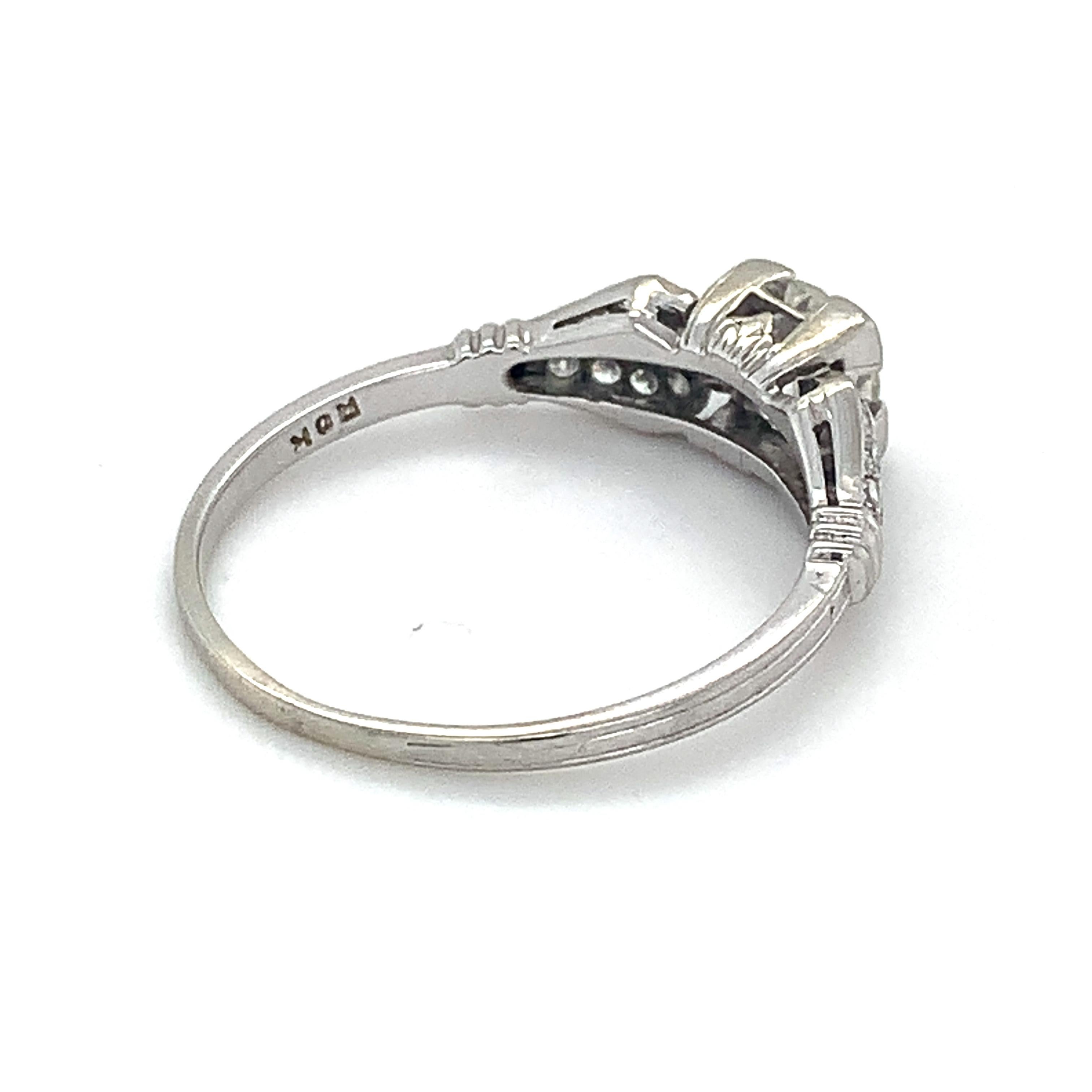 Vintage 18k White Gold Transitional Center W/ Single Cut Diamonds Ring In Good Condition In Montgomery, AL