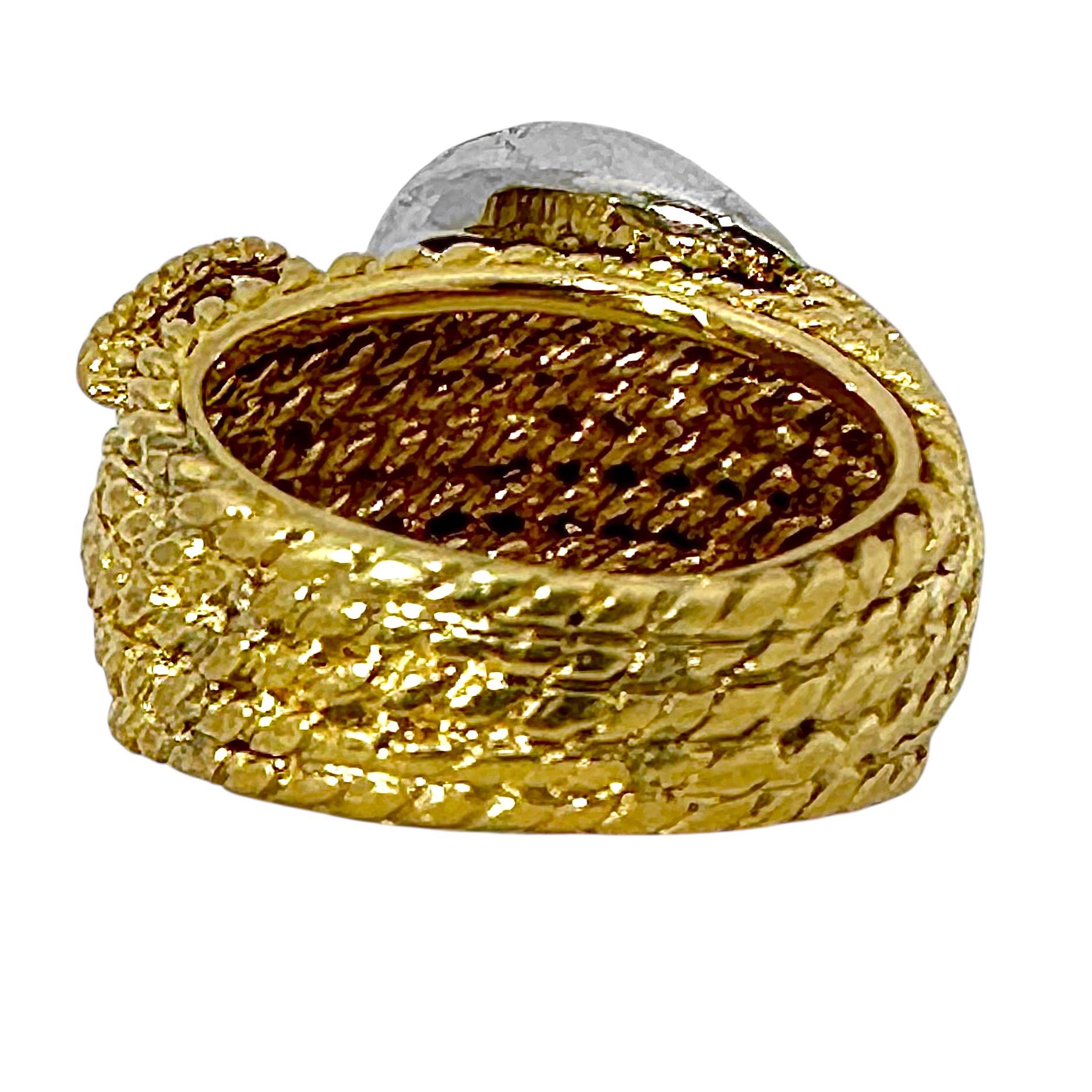 Vintage 18K Gelb- und Weißgold Tiffany & Co. Cocktailring mit Diamanten. (Moderne) im Angebot
