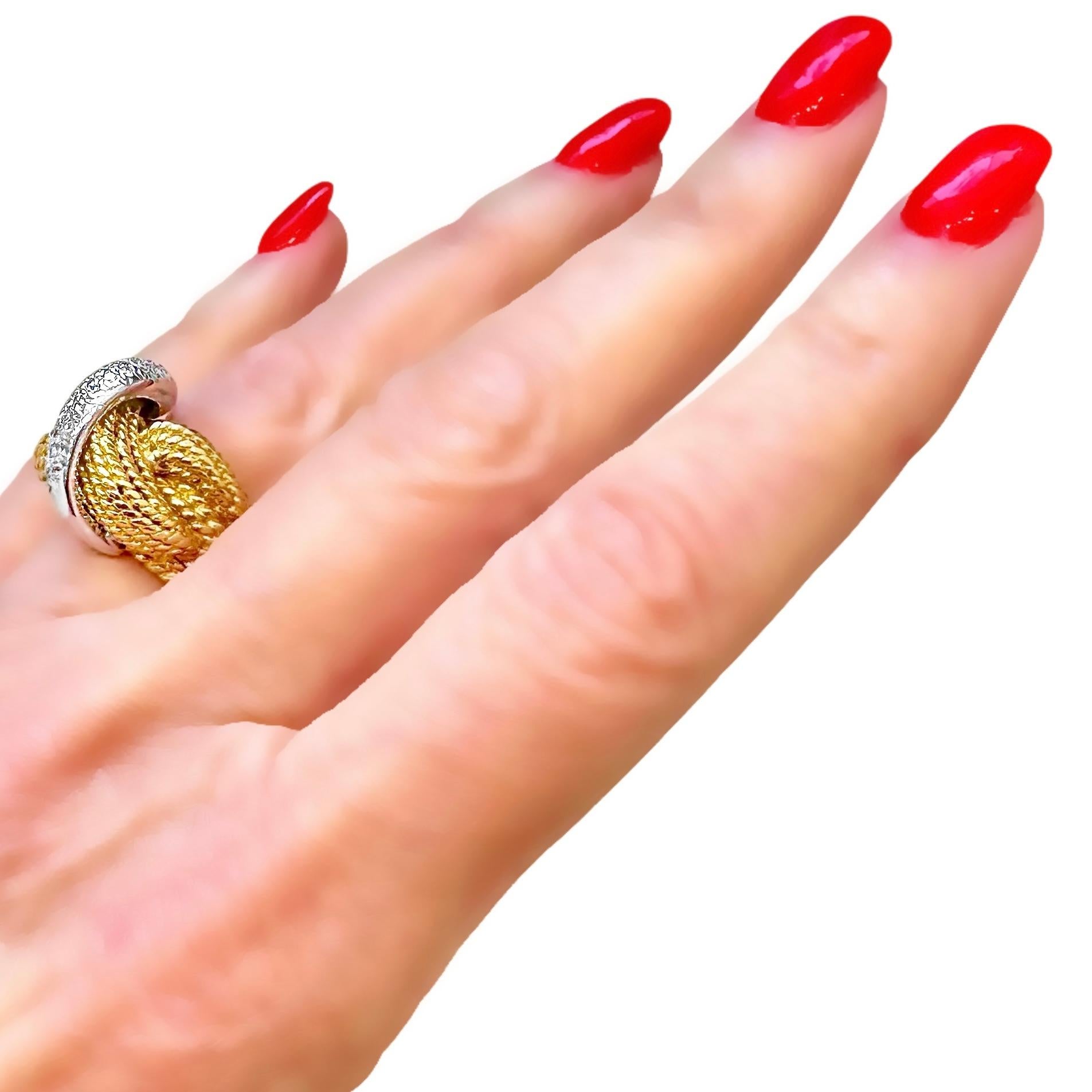 Vintage 18K Gelb- und Weißgold Tiffany & Co. Cocktailring mit Diamanten. im Angebot 2