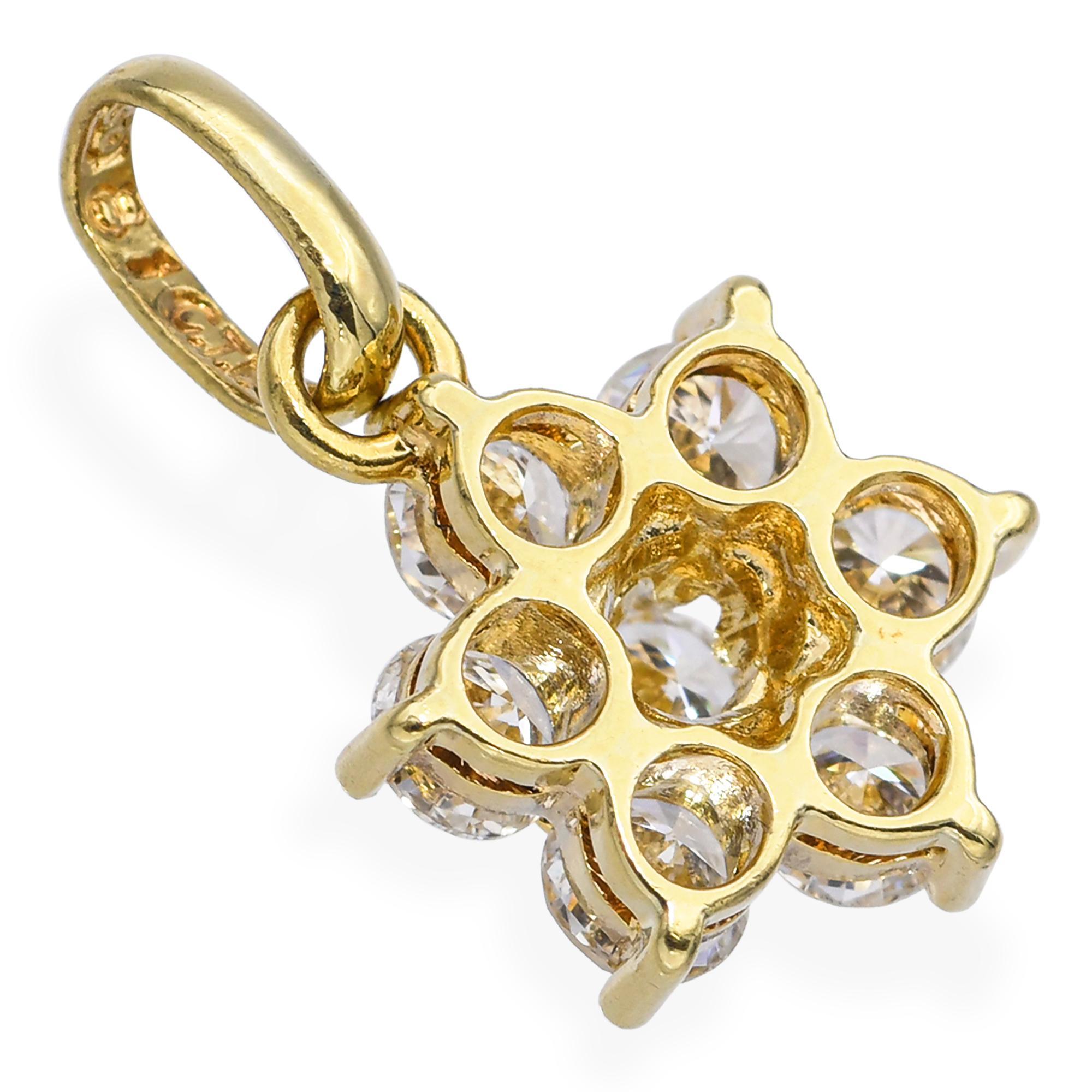 Vintage 18k Yellow Gold 0.95tcw Diamond Flower Pendant In condizioni buone in vendita a New York, NY