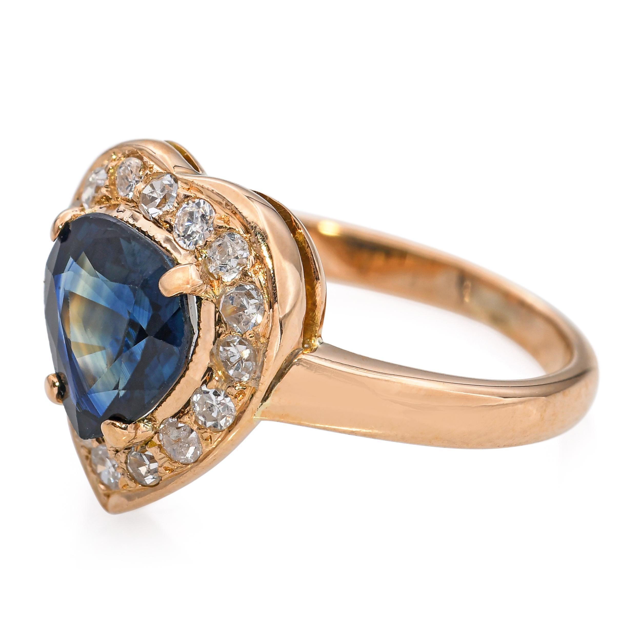 Anillo halo vintage de oro amarillo de 18k con zafiro no calentado y diamantes de 1,0 ct en Bueno estado para la venta en New York, NY