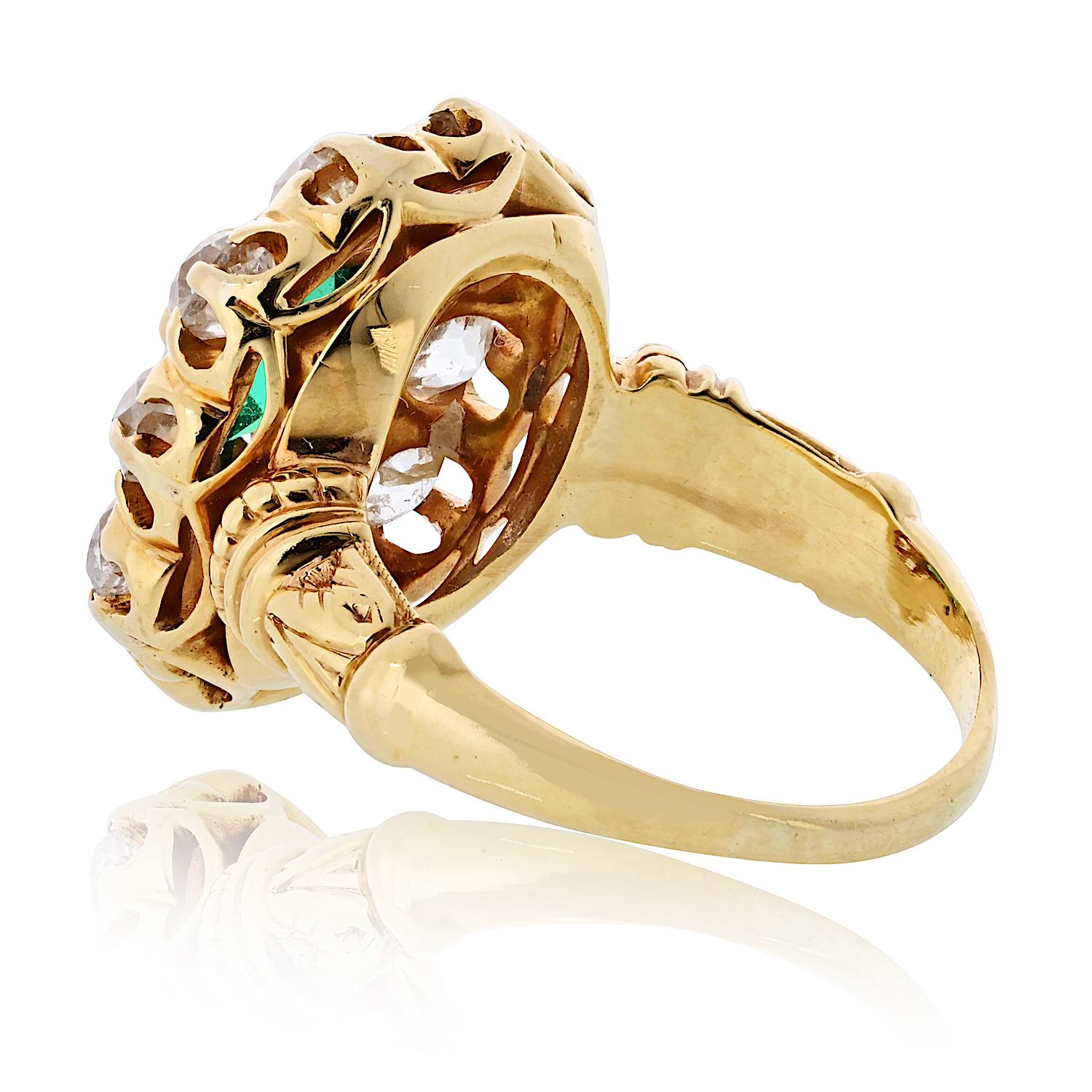 Vintage 18K Gelbgold 1.14ct Grüner Smaragd und Diamant Ring (Smaragdschliff) im Angebot