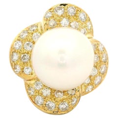 Vintage By in oro giallo 18 carati con perla grande da 12,75 mm e diamante da 1,15 ct.
