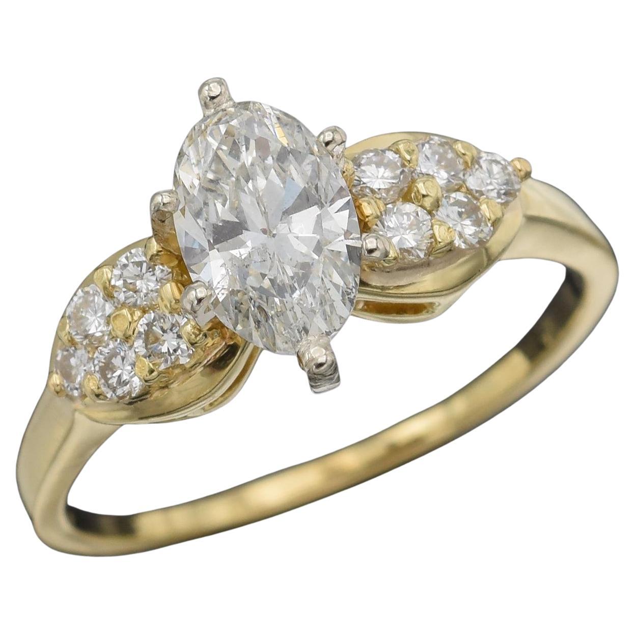 Anillo de compromiso ovalado vintage de oro amarillo de 18 quilates con 1,35 quilates de diamantes
