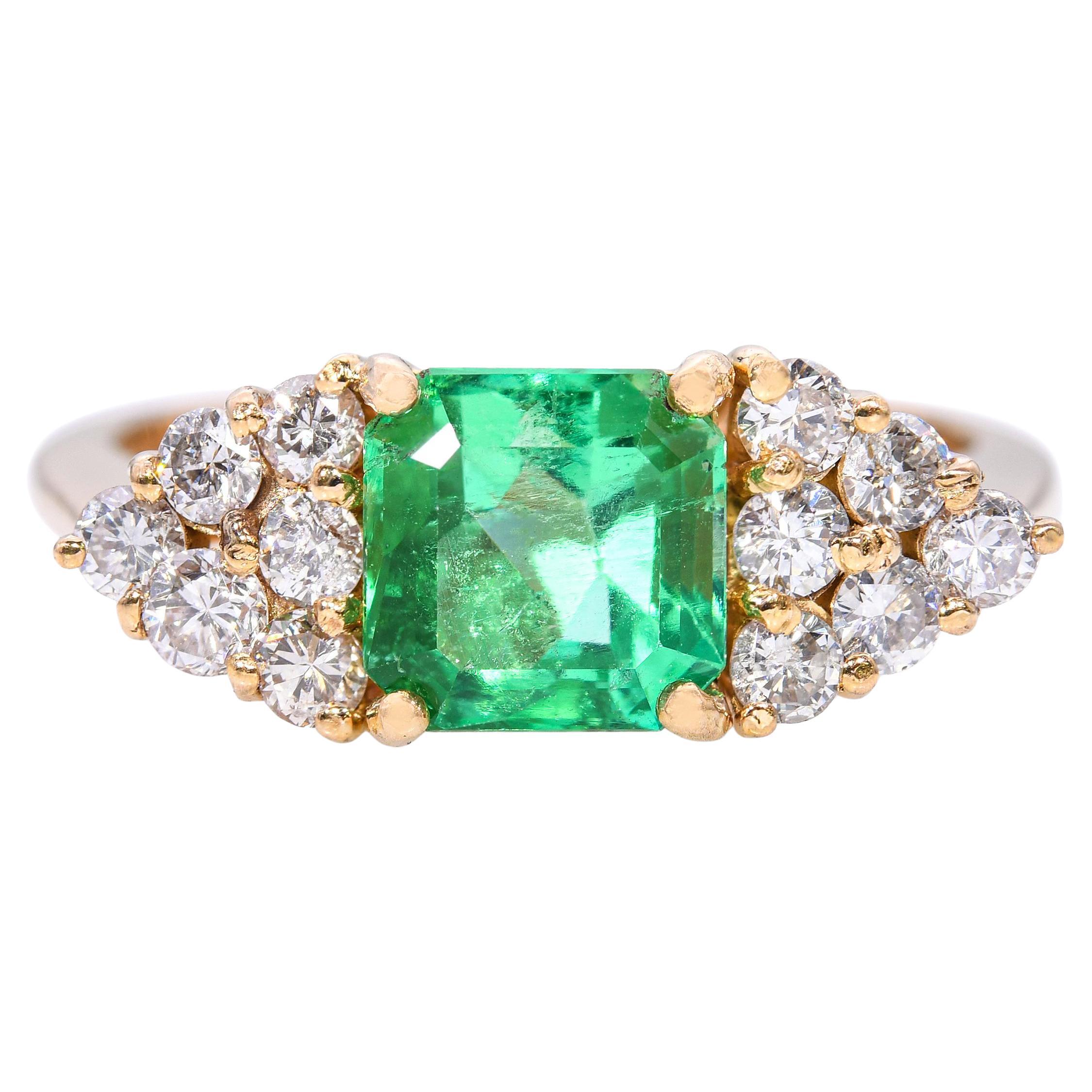 Vintage 18k Yellow Gold 1.42ct Colombian Emerald and Diamond Ring