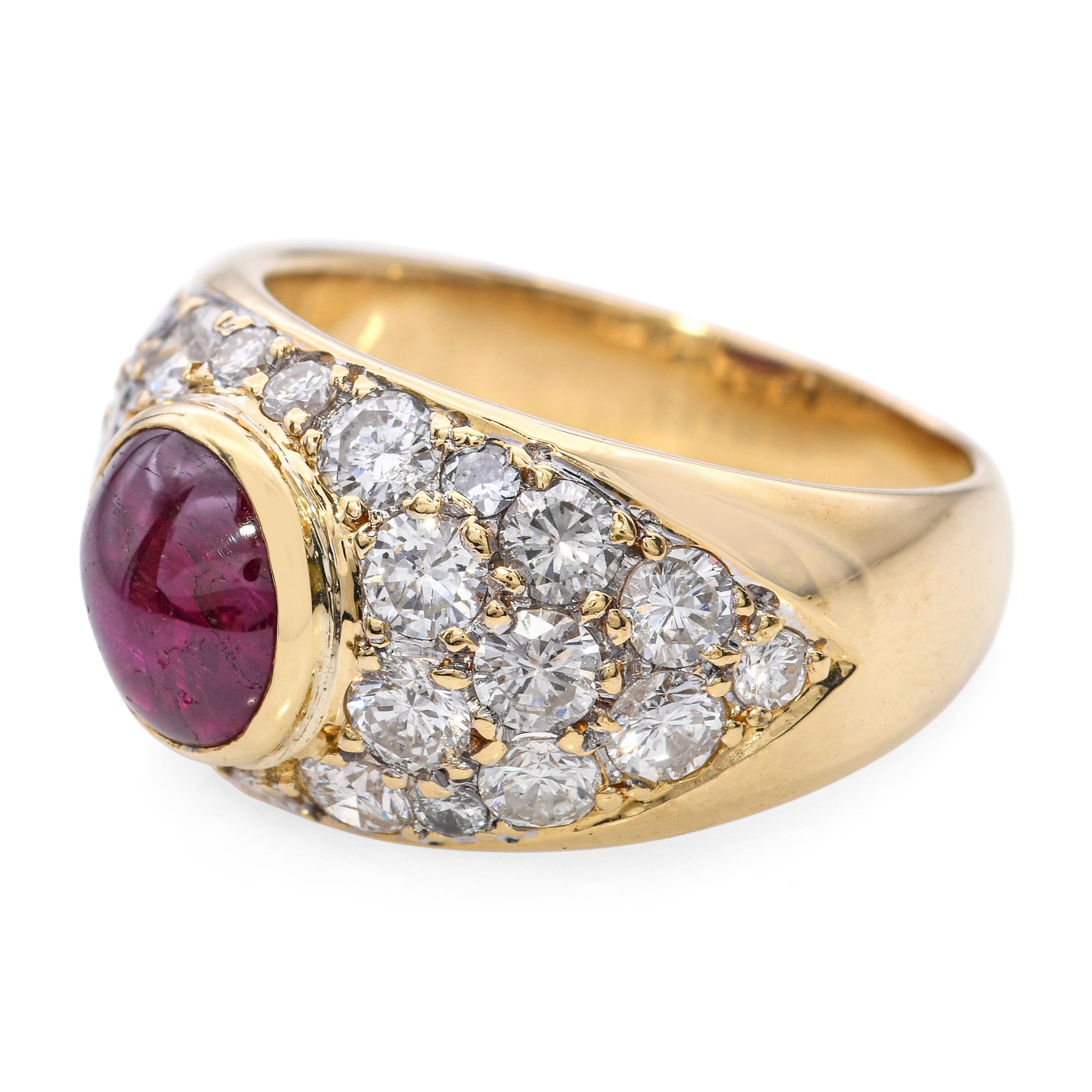 Women's Vintage 18k Yellow Gold 2.20tcw Diamond Pave and Ruby Cabochon Ring For Sale