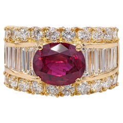 Bague vintage en or jaune 18k avec rubis et diamants de 2,54ct