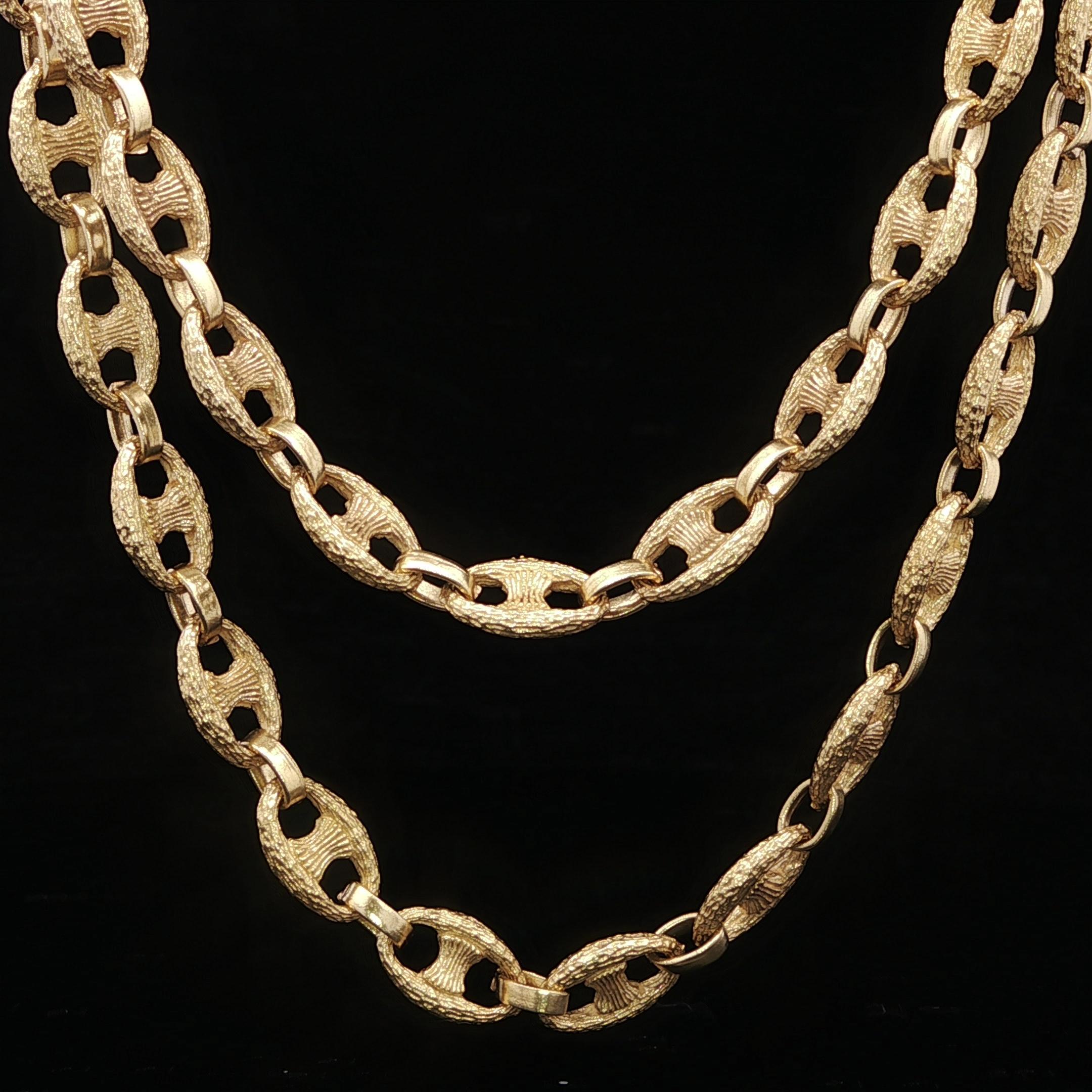 Women's or Men's Vintage 18k Yellow Gold 28