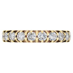 Eternity-Ehering aus 18 Karat Gelbgold mit 2 Karat runden Diamanten in Zackenform