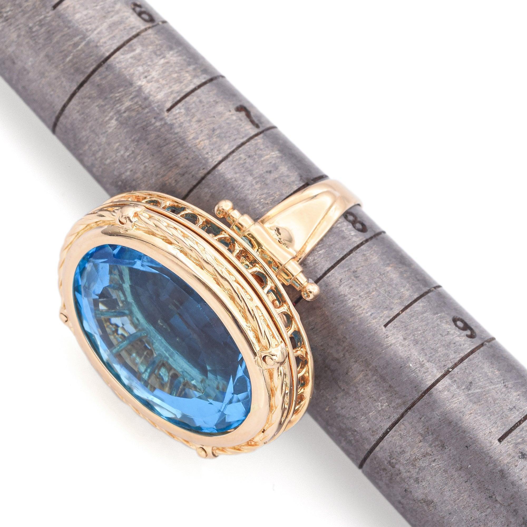 Vintage 18K Yellow Gold 31.63 Ct Blue Topaz Oval Cocktail Ring im Angebot 4