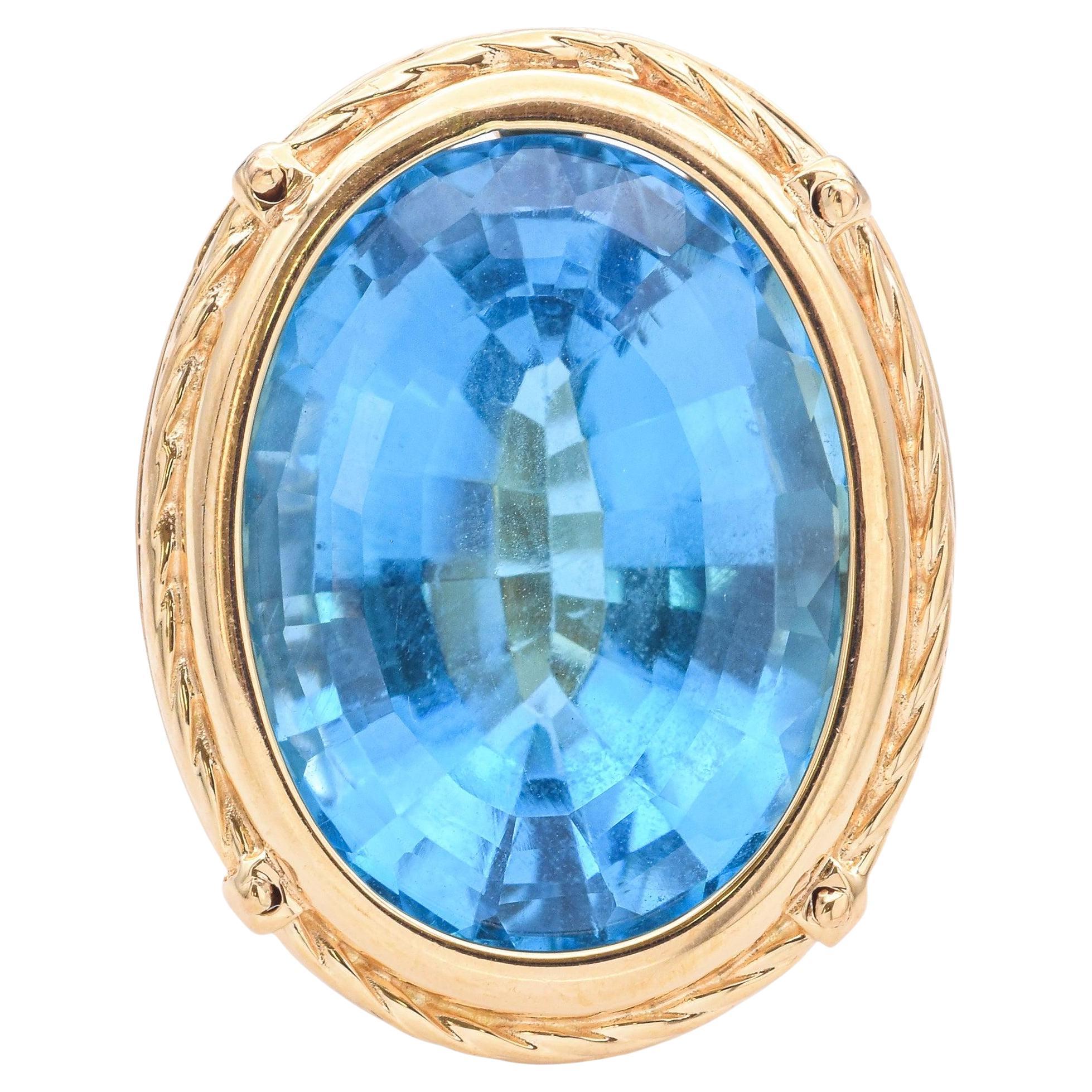 Vintage 18K Yellow Gold 31.63 Ct Blue Topaz Oval Cocktail Ring