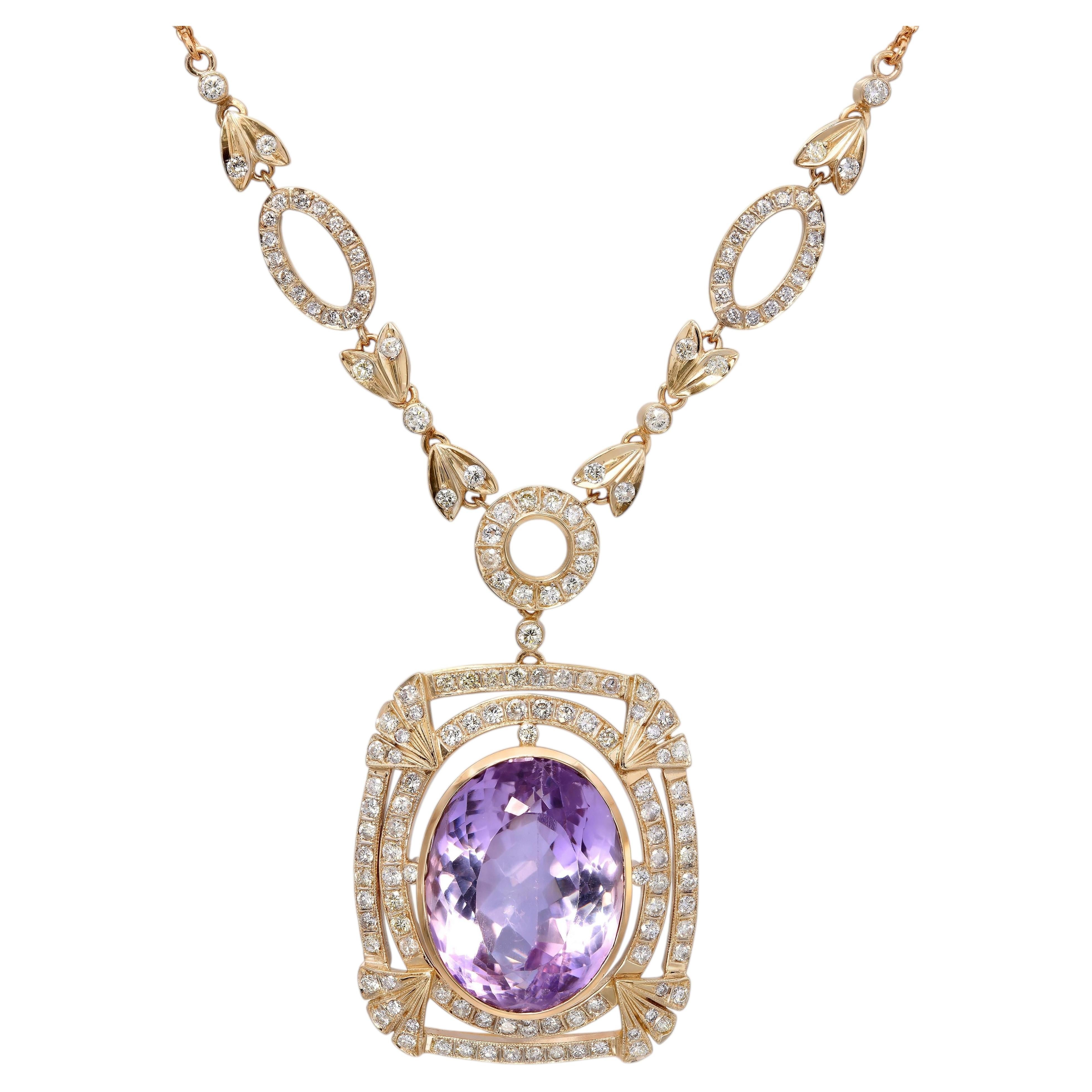 Collana vintage in oro giallo 18 carati con ametista da 39,23 carati e diamanti per un totale di 2,41 carati
