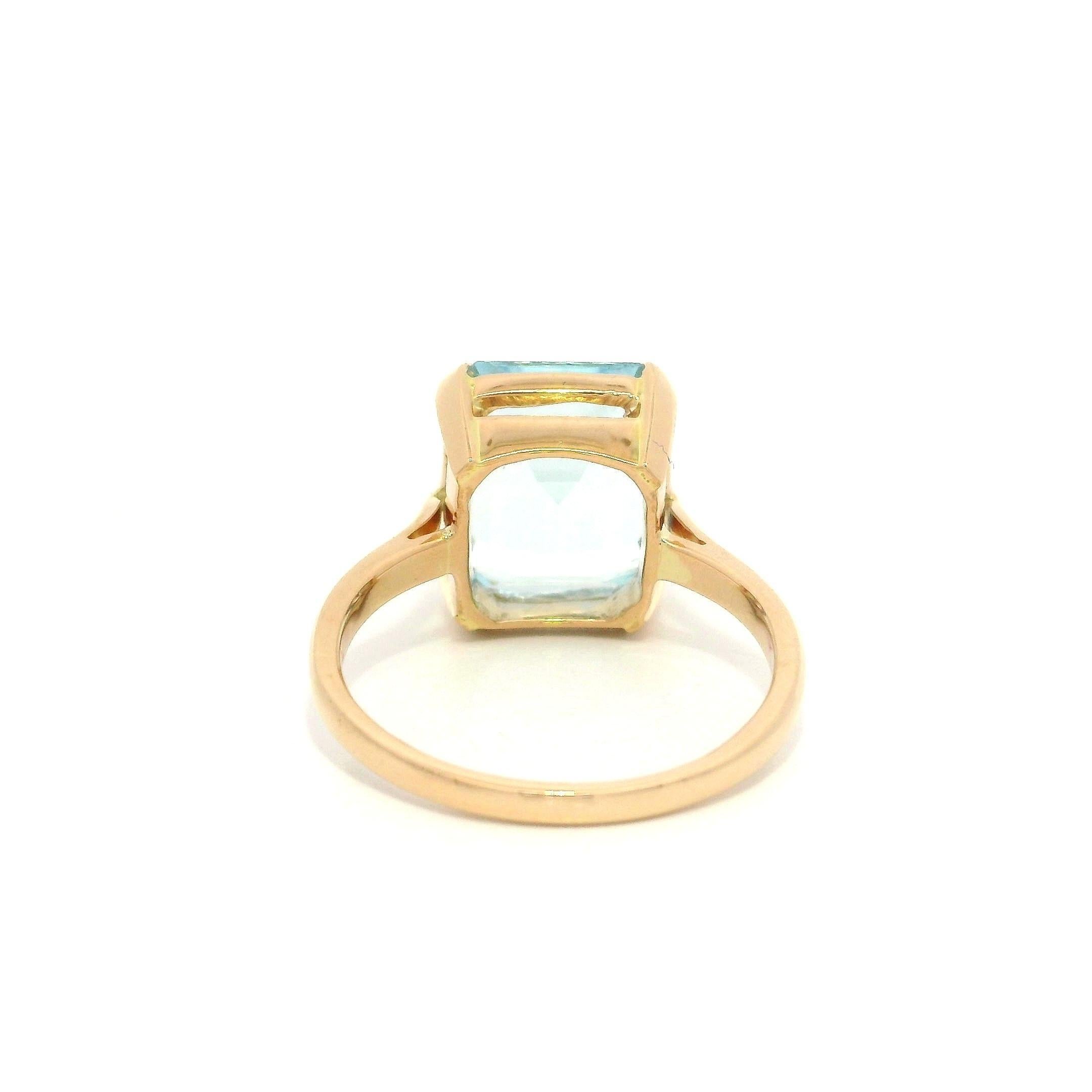 Vintage 18k Gelbgold 4,36ct Smaragdschliff Aquamarin Solitär Ring im Angebot 6