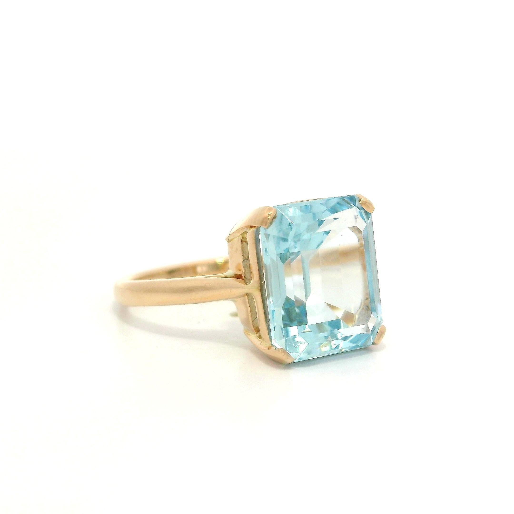 Vintage 18k Gelbgold 4,36ct Smaragdschliff Aquamarin Solitär Ring im Angebot 7