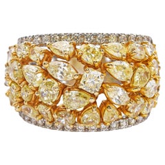 Vintage 18k Yellow Gold 5.27tcw Yellow and White Diamond Cluster Band Ring