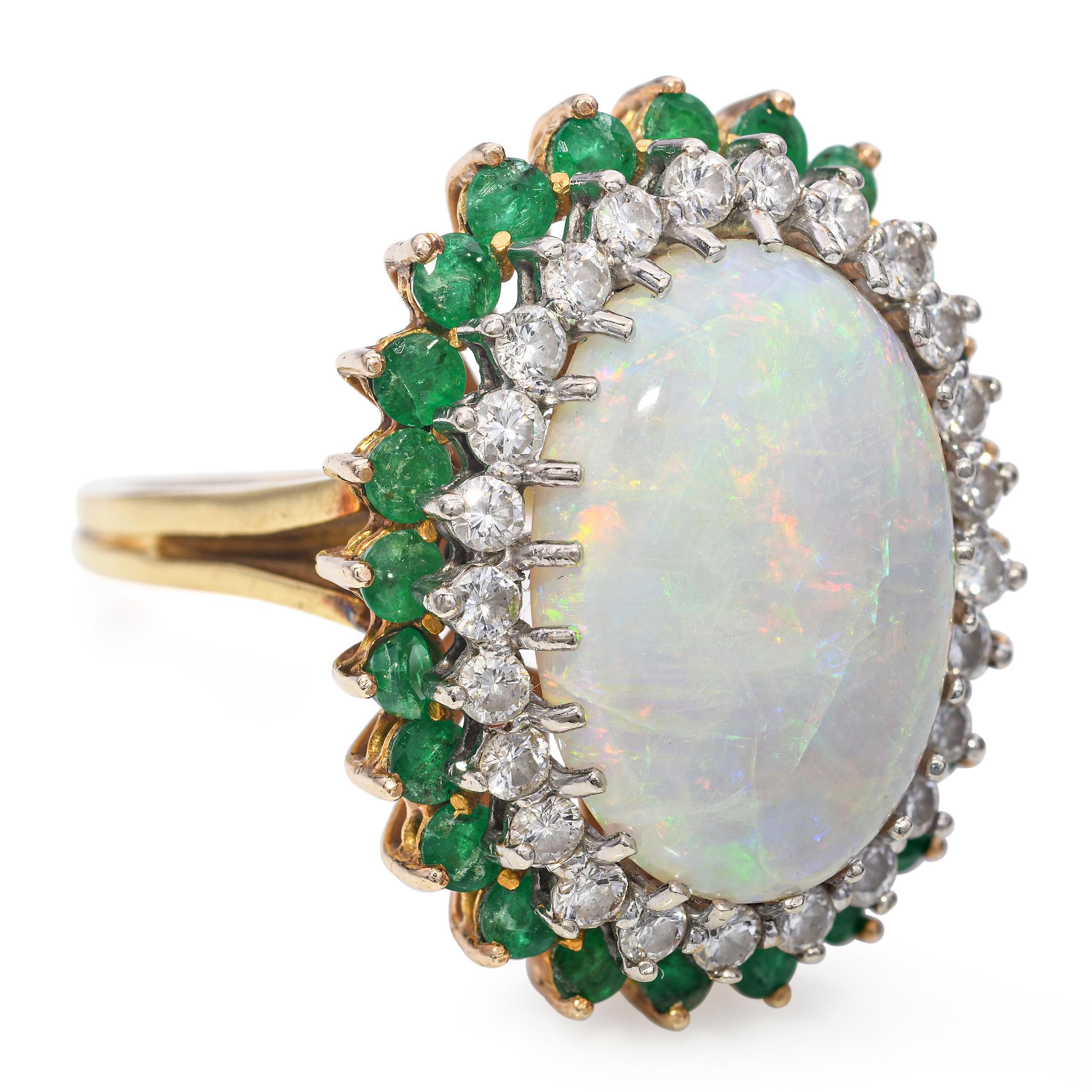 Vintage 18k Yellow Gold 9.35ct Australian Opal Diamond and Emerald Ring For Sale 1