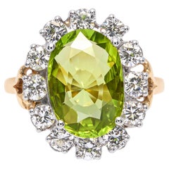Vintage 18k Yellow Gold 9.50ct Peridot and Diamond Halo Ring