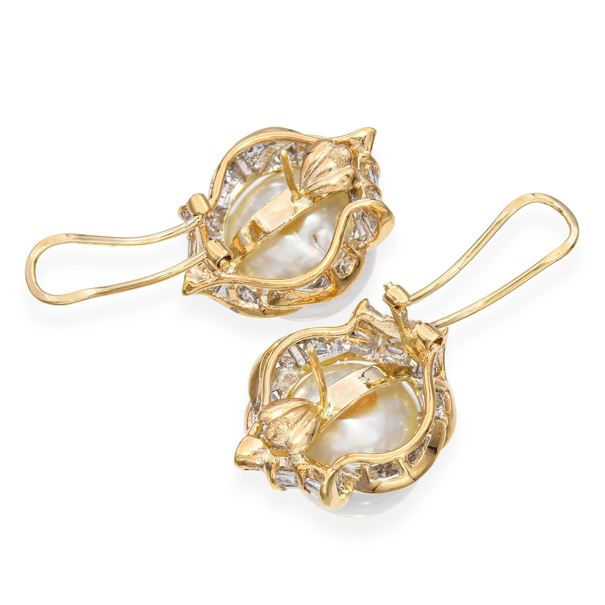 Vintage 18k Yellow Gold Akoya Pearl and Diamond Earrings For Sale at ...
