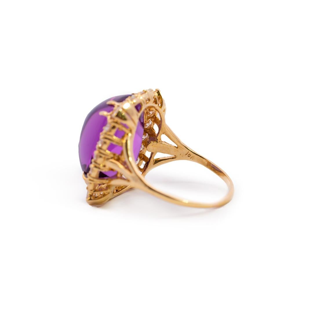 Bague cocktail vintage en or jaune 18 carats, améthyste et diamant halo Pour femmes en vente
