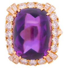Anillo de cóctel vintage de oro amarillo de 18 quilates con amatista y halo de diamantes