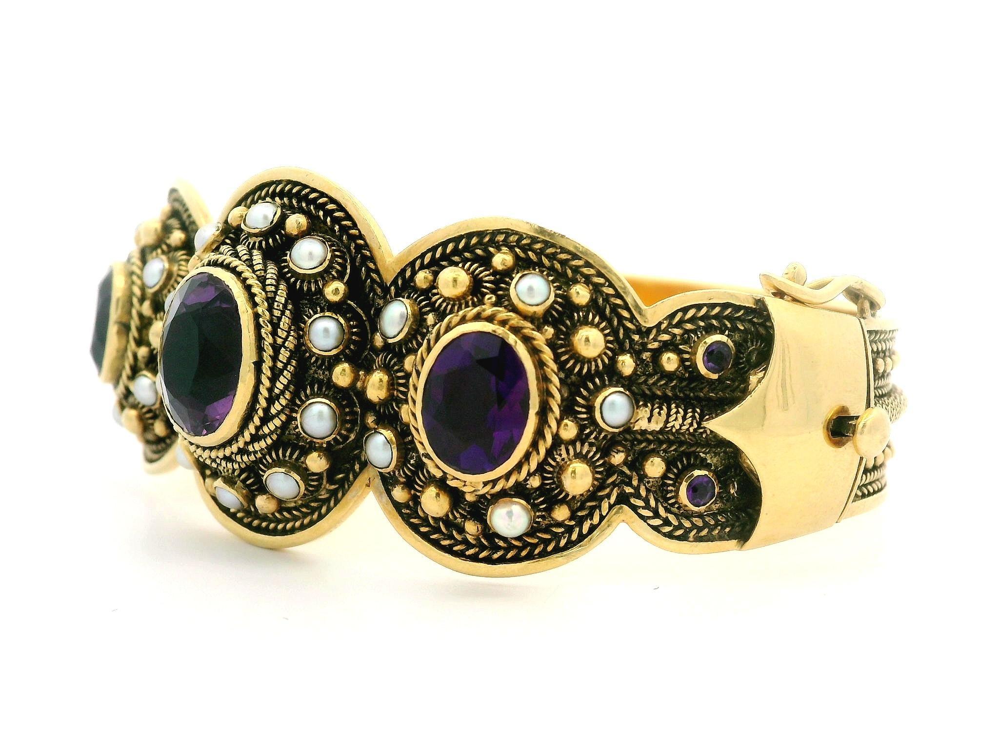 Women's Vintage 18k Yellow Gold Amethyst & Pearl Wire Bead Work Hinged Bangle Bracelet For Sale