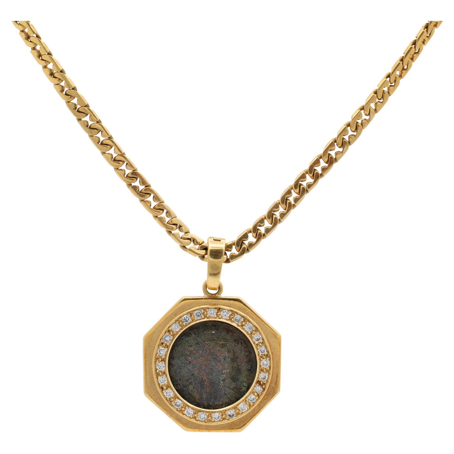 Vintage 18K Yellow Gold Ancient Coin Halo Diamond Razor Link Pendant Necklace