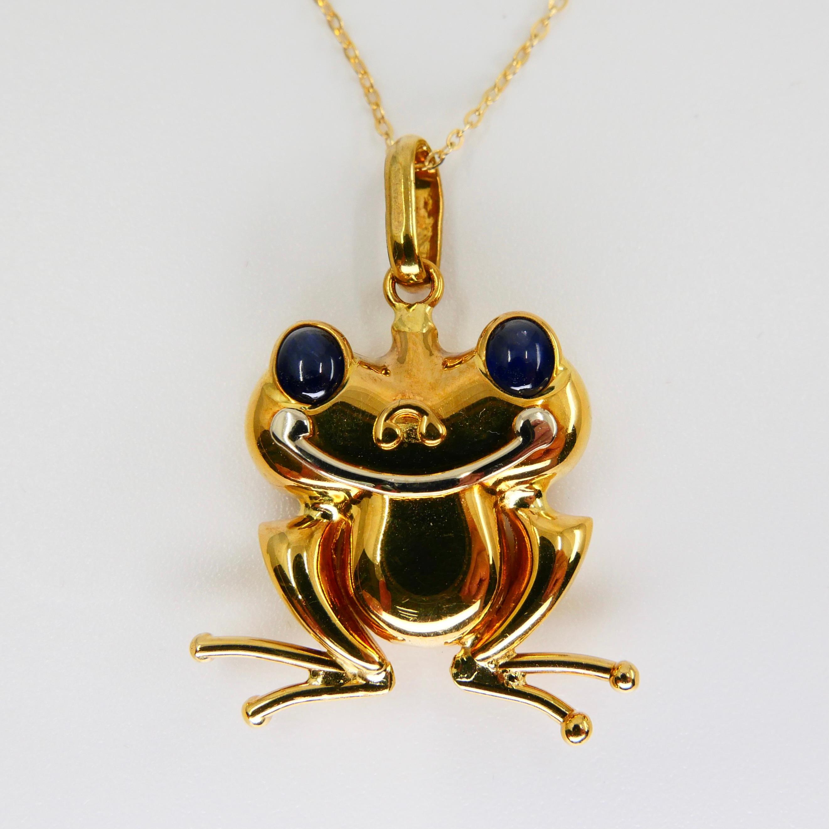 Vintage 18K Yellow Gold and Blue Sapphire Frog Pendant, Also Suitable for Kids For Sale 6