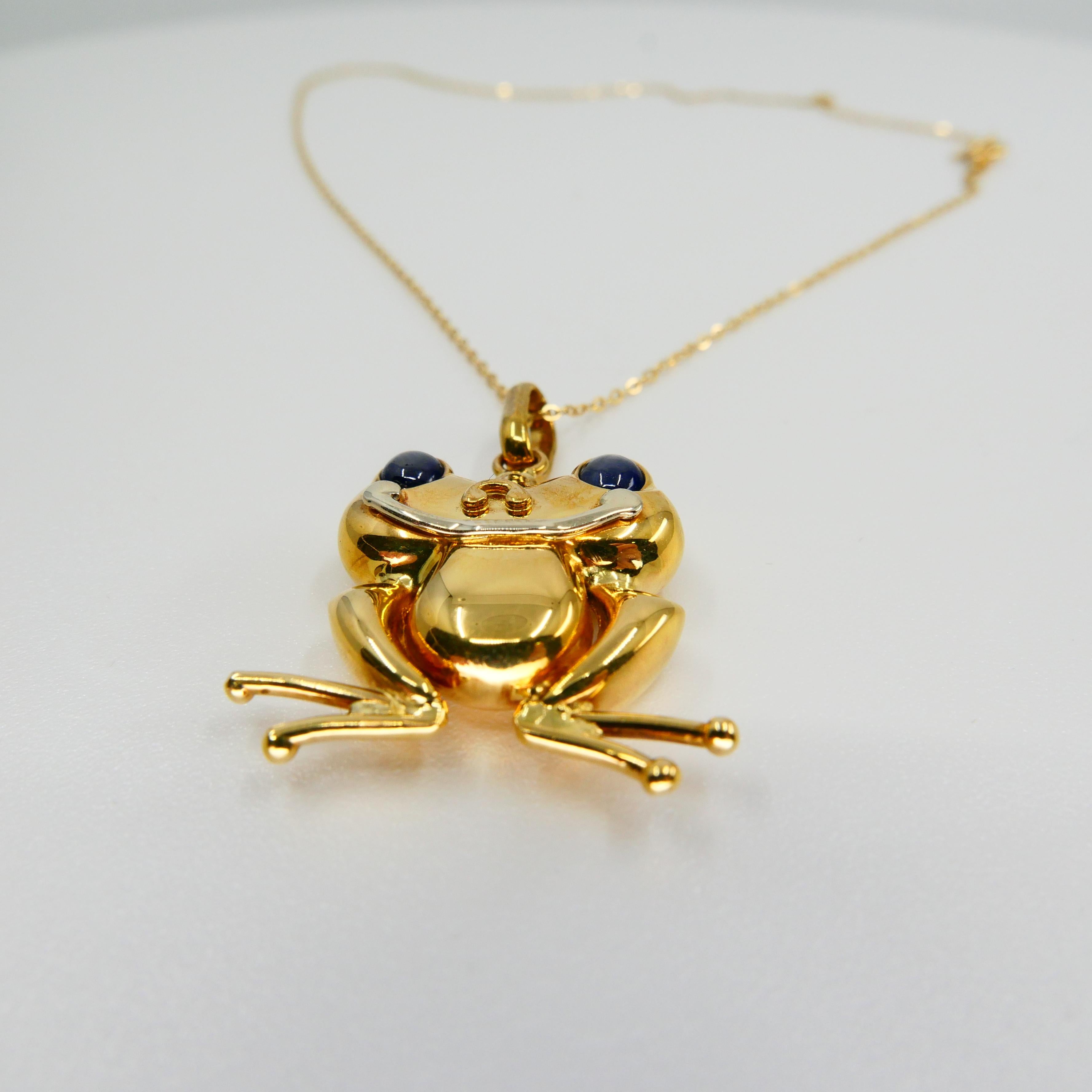 Vintage 18K Yellow Gold and Blue Sapphire Frog Pendant, Also Suitable for Kids. For Sale 7
