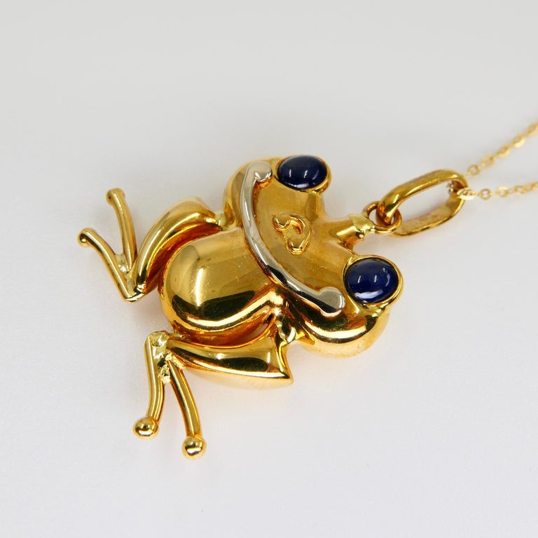 Vintage 18K Yellow Gold and Blue Sapphire Frog Pendant, Also Suitable for Kids For Sale 11