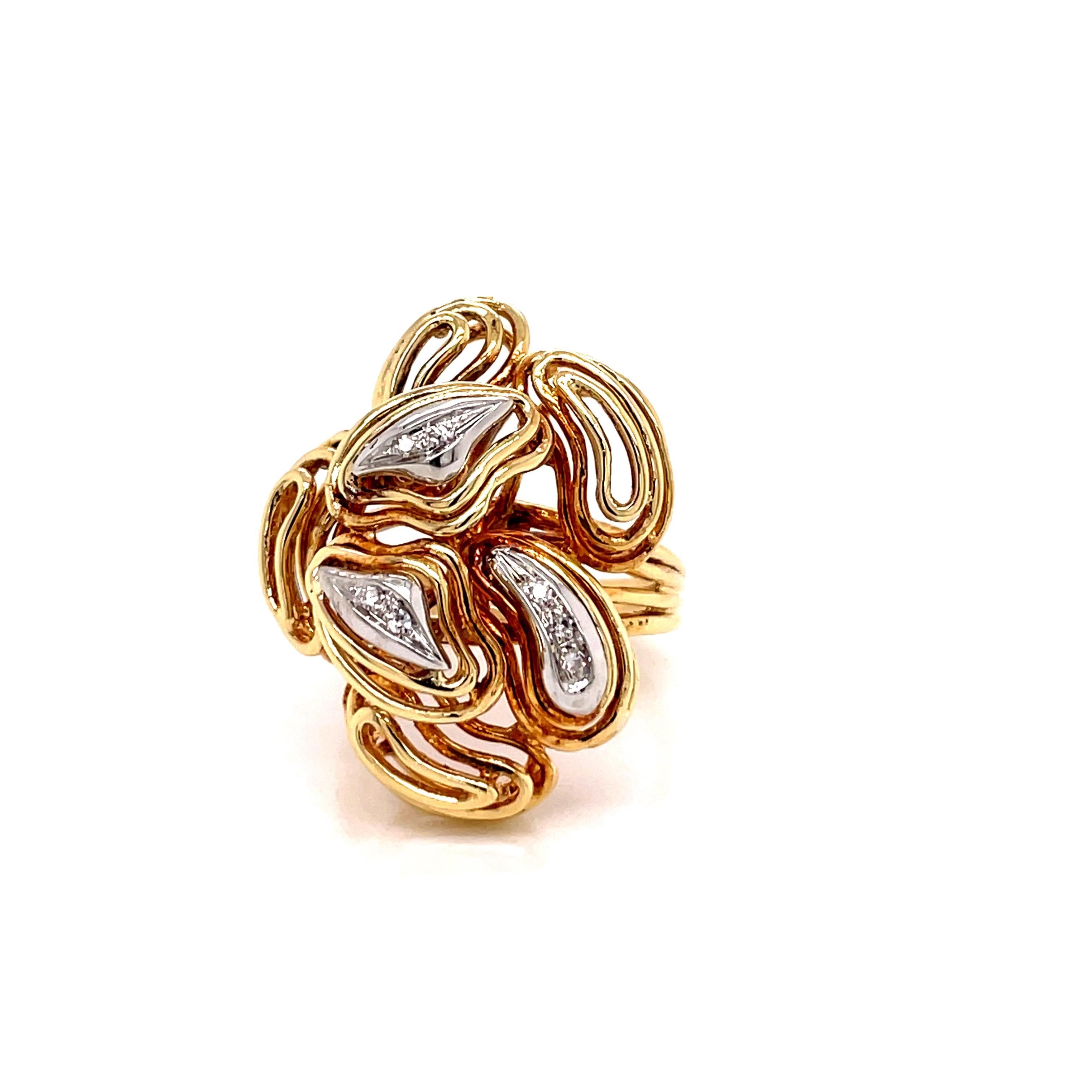 Vintage 18K Yellow Gold and Diamond Paisley Ring In Good Condition In Boston, MA