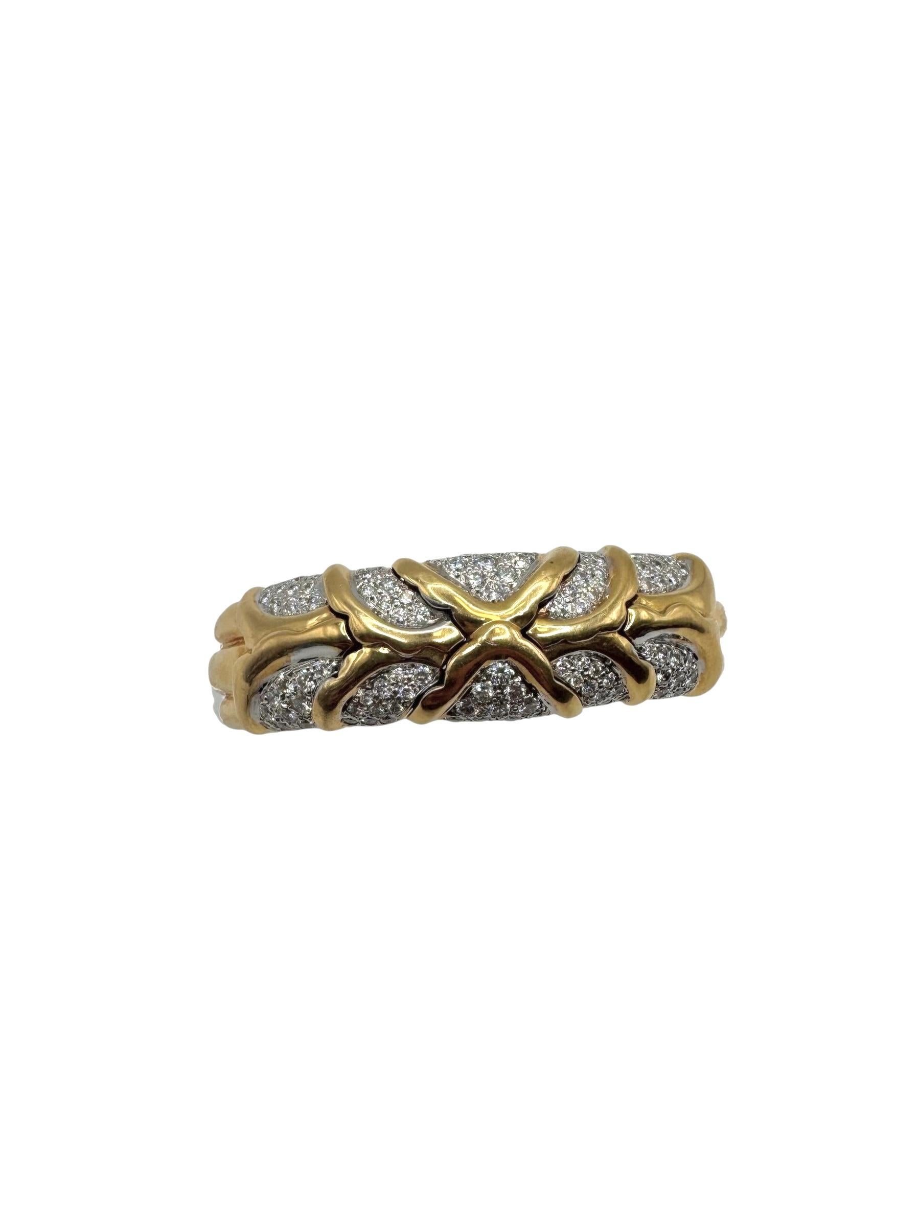 Bracelet croisé vintage en or jaune 18K et pavé de diamants Excellent état - En vente à Great Neck Plaza, NY