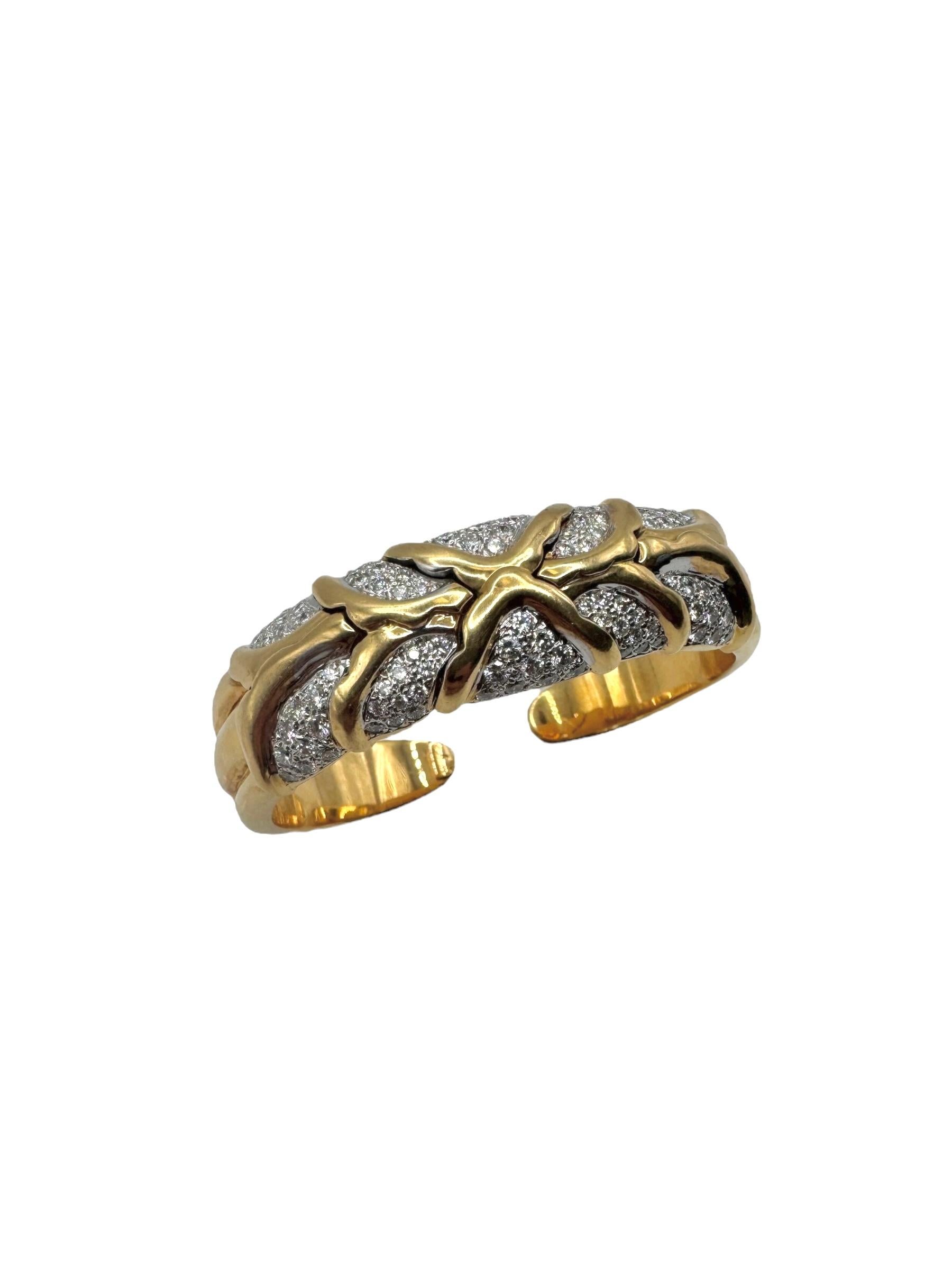 Bracelet croisé vintage en or jaune 18K et pavé de diamants Unisexe en vente