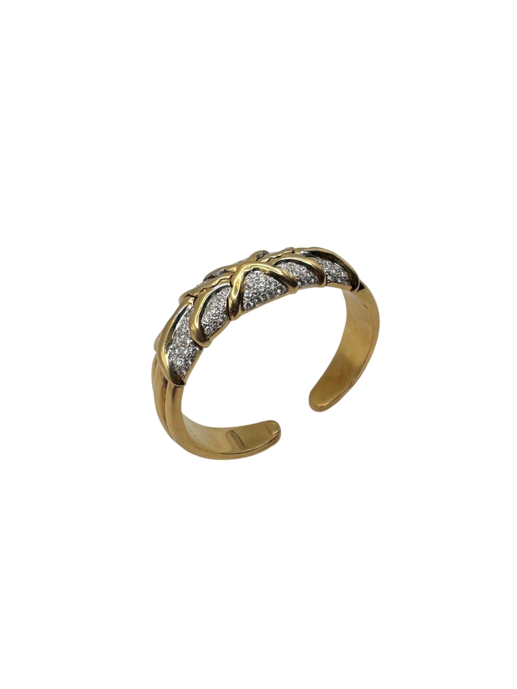 Bracelet croisé vintage en or jaune 18K et pavé de diamants en vente 1
