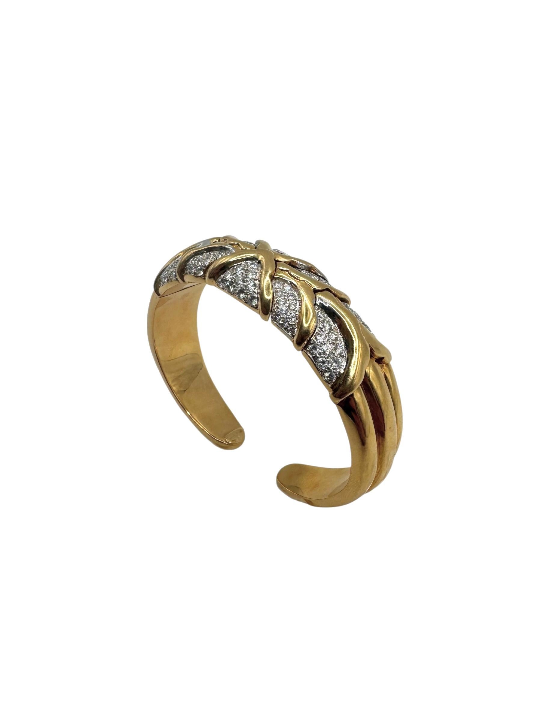 Bracelet croisé vintage en or jaune 18K et pavé de diamants en vente 3