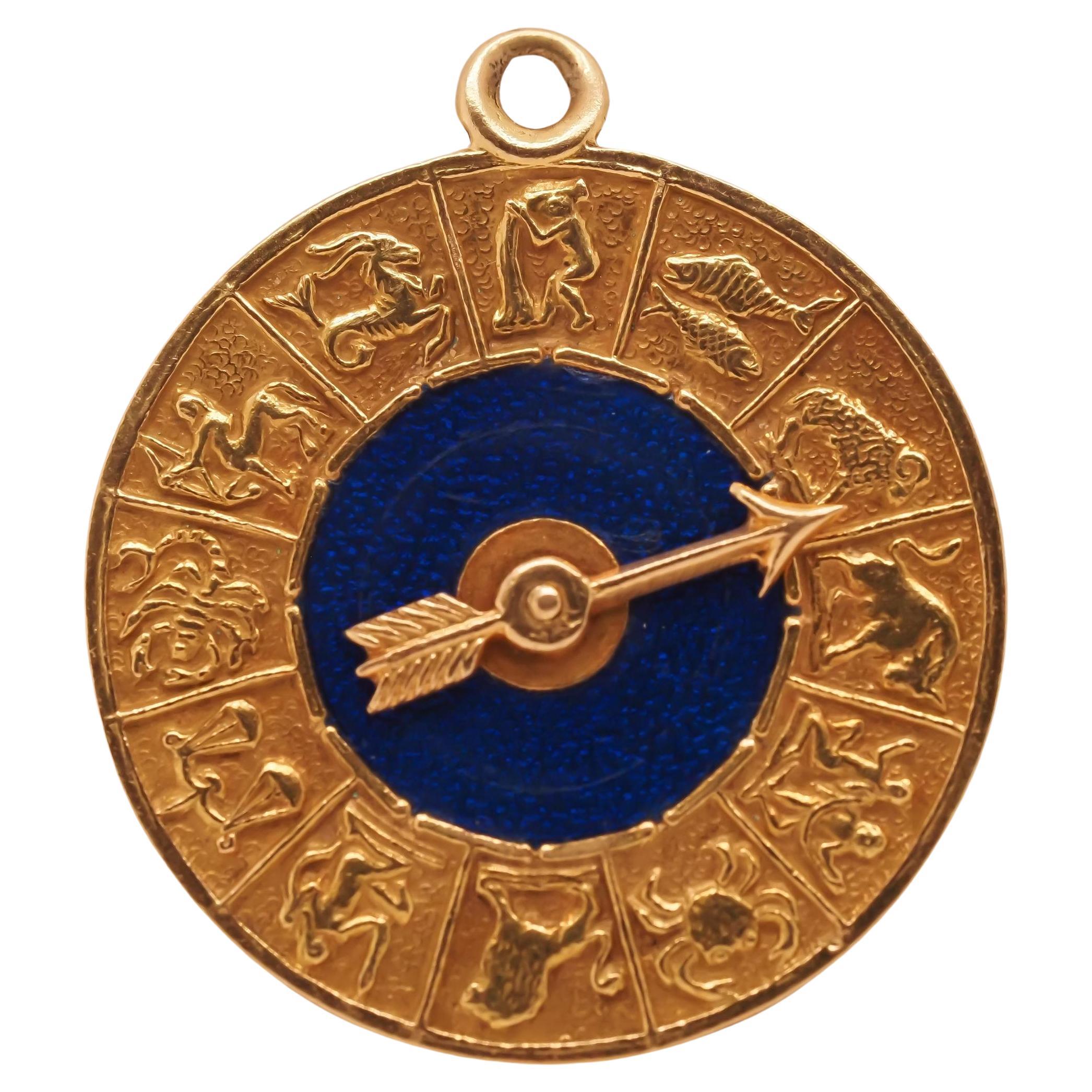 Vintage 18K Yellow Gold and Enamel Zodiac Spinner Pendant For Sale