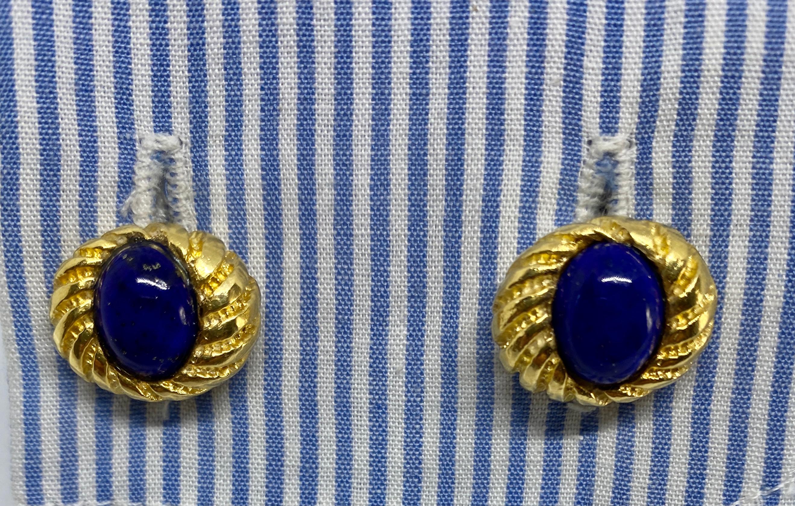 Vintage 18k Yellow Gold and Lapis Cufflinks In Fair Condition For Sale In San Rafael, CA