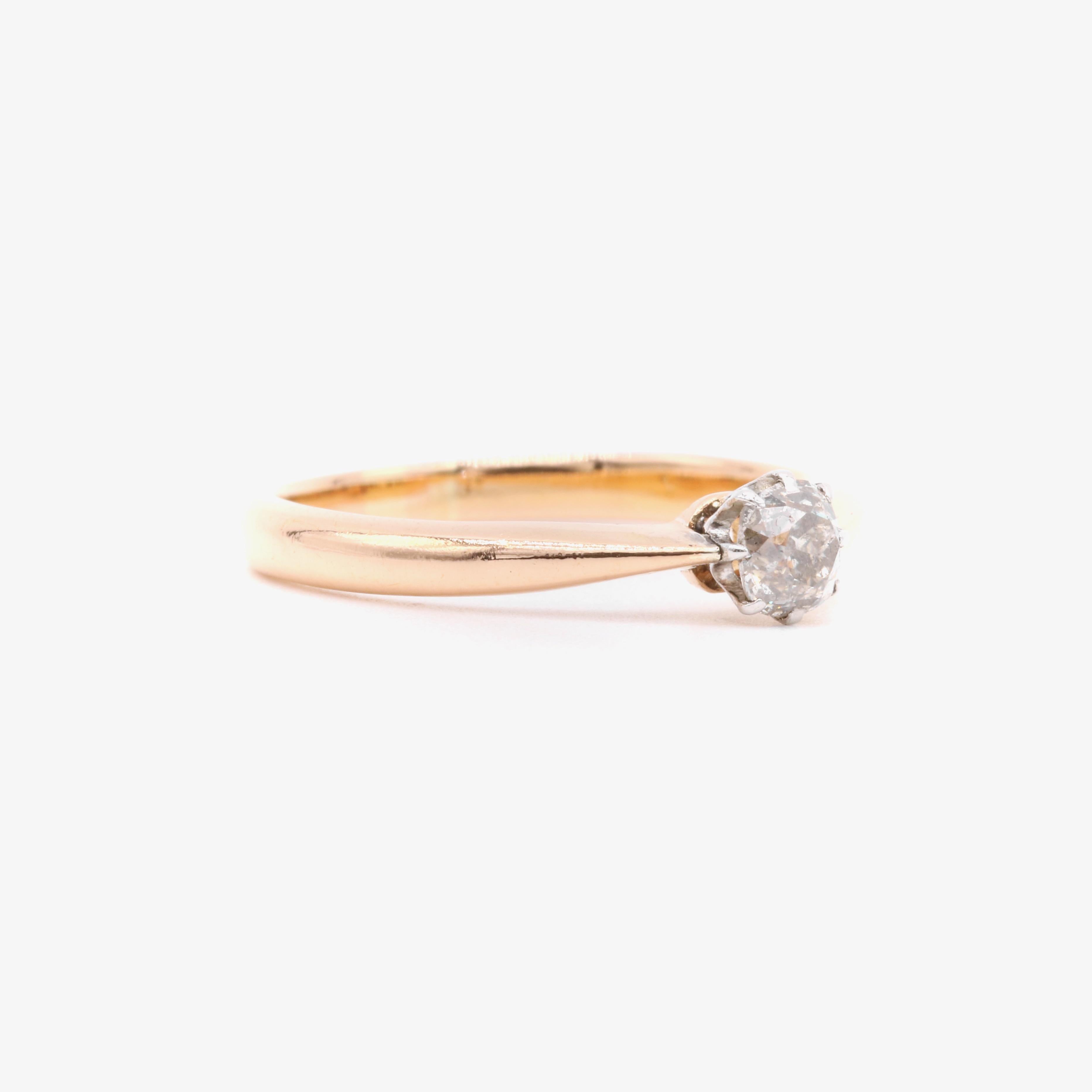 Women's or Men's Vintage 18K Yellow Gold and Platinum 0.24ct Old Cut Diamond Solitaire Ring For Sale