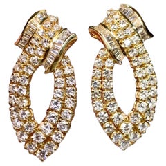 Orecchini a goccia articolati in oro giallo 18 carati con diamanti rotondi vintage 5ctw G Vs