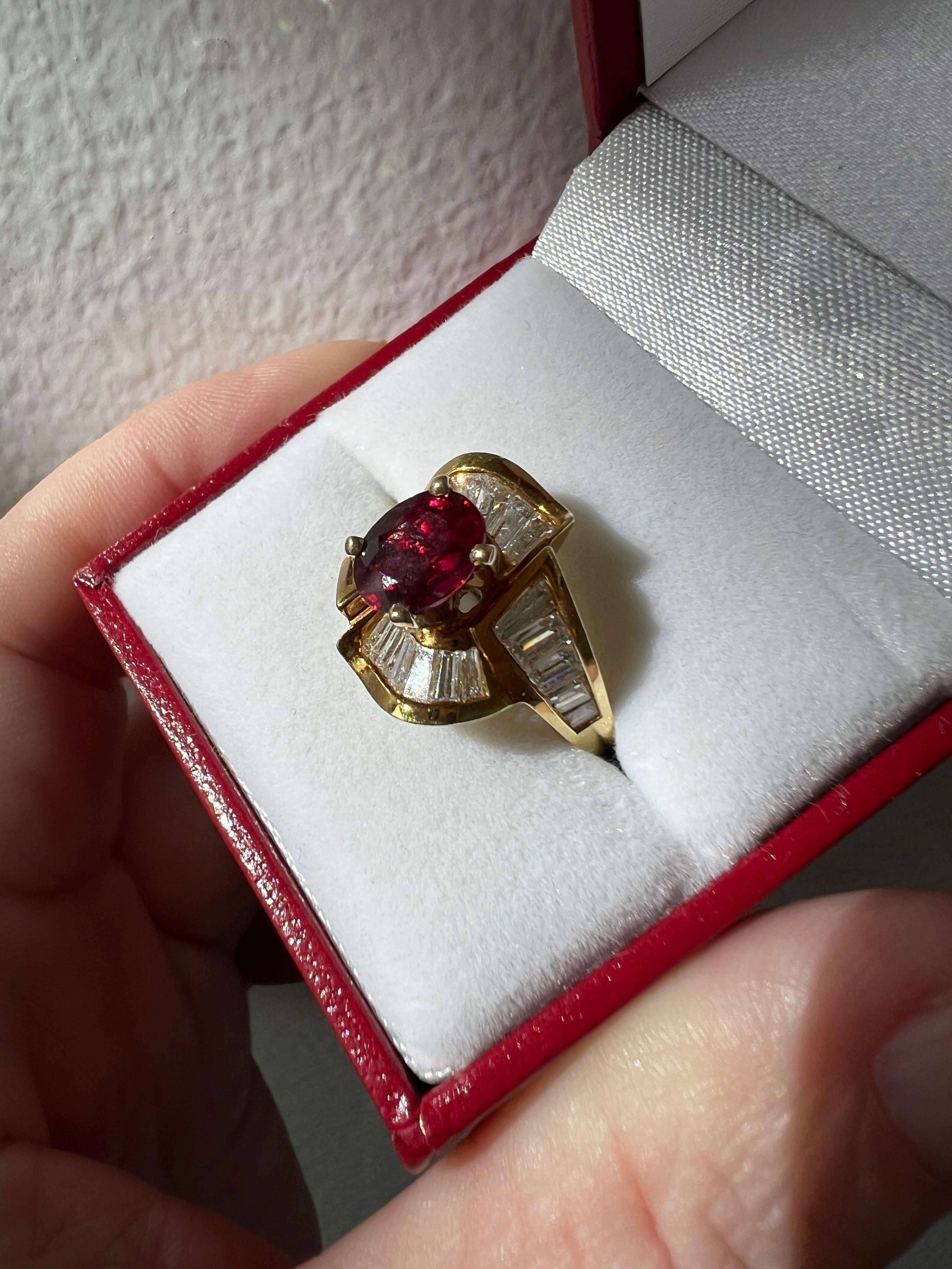 Oval Cut Vintage 18K Yellow Gold Baguette Diamond and Natural Ruby Ring with GIA Cert. For Sale