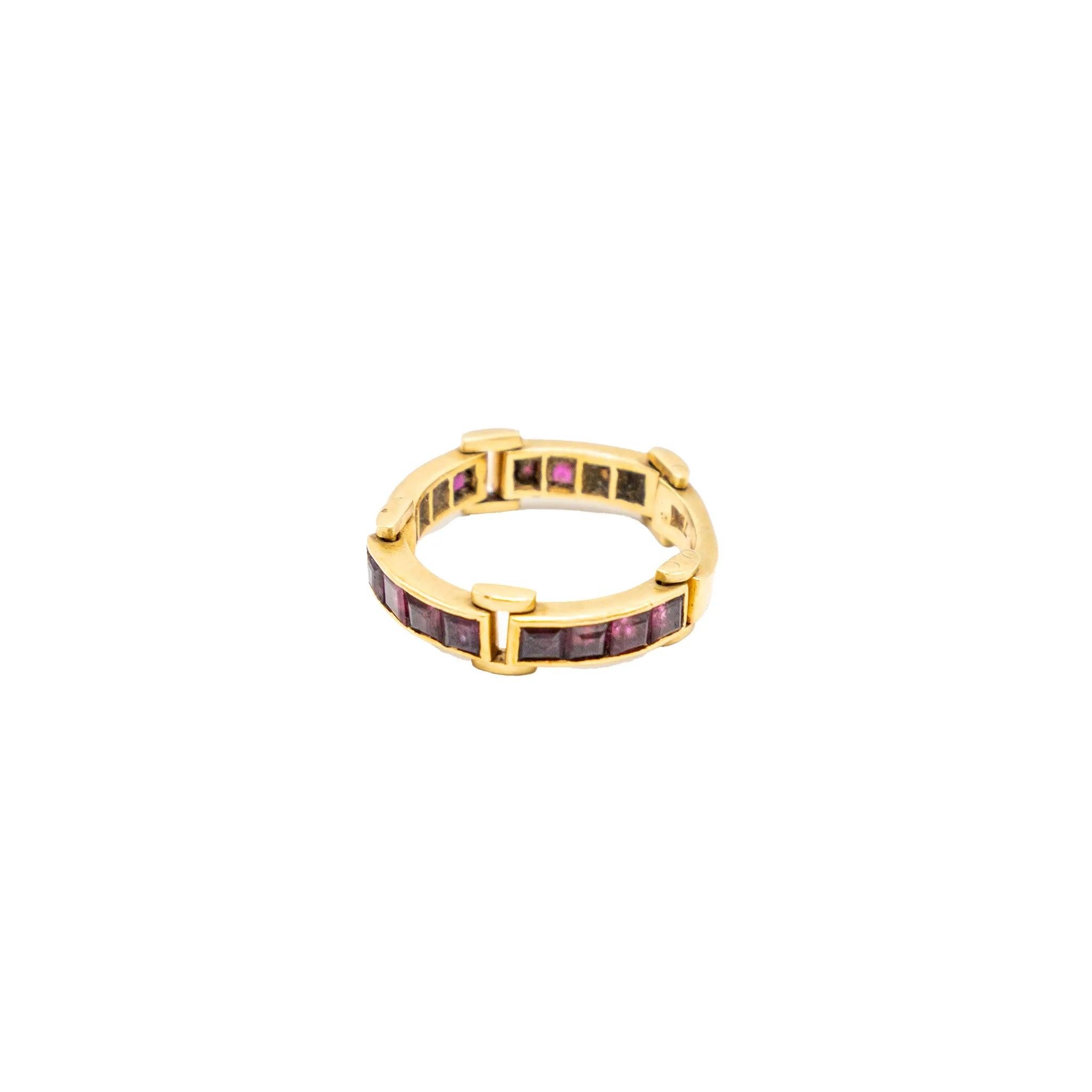 Bague vintage en or jaune 18 carats avec rubis en serti clos - années 80 État moyen - En vente à Milano, IT