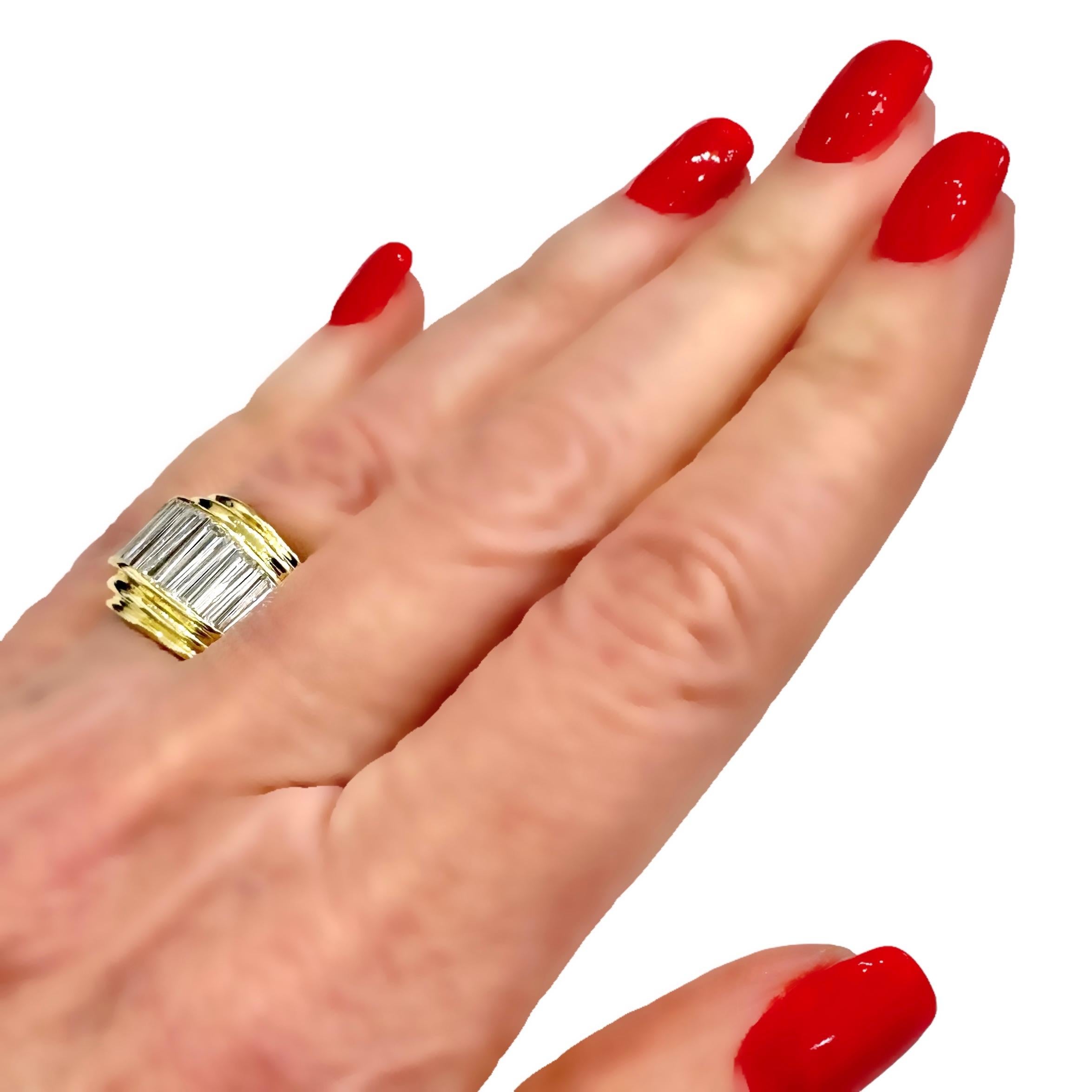 Vintage-Ring aus 18 Karat Gelbgold mit langenen, konisch zulaufenden Baguette-Diamanten auf der Oberseite im Angebot 5