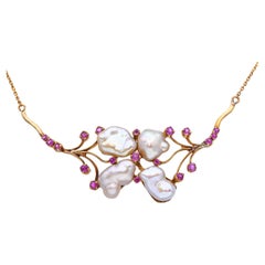 Pearl Pendant Necklaces