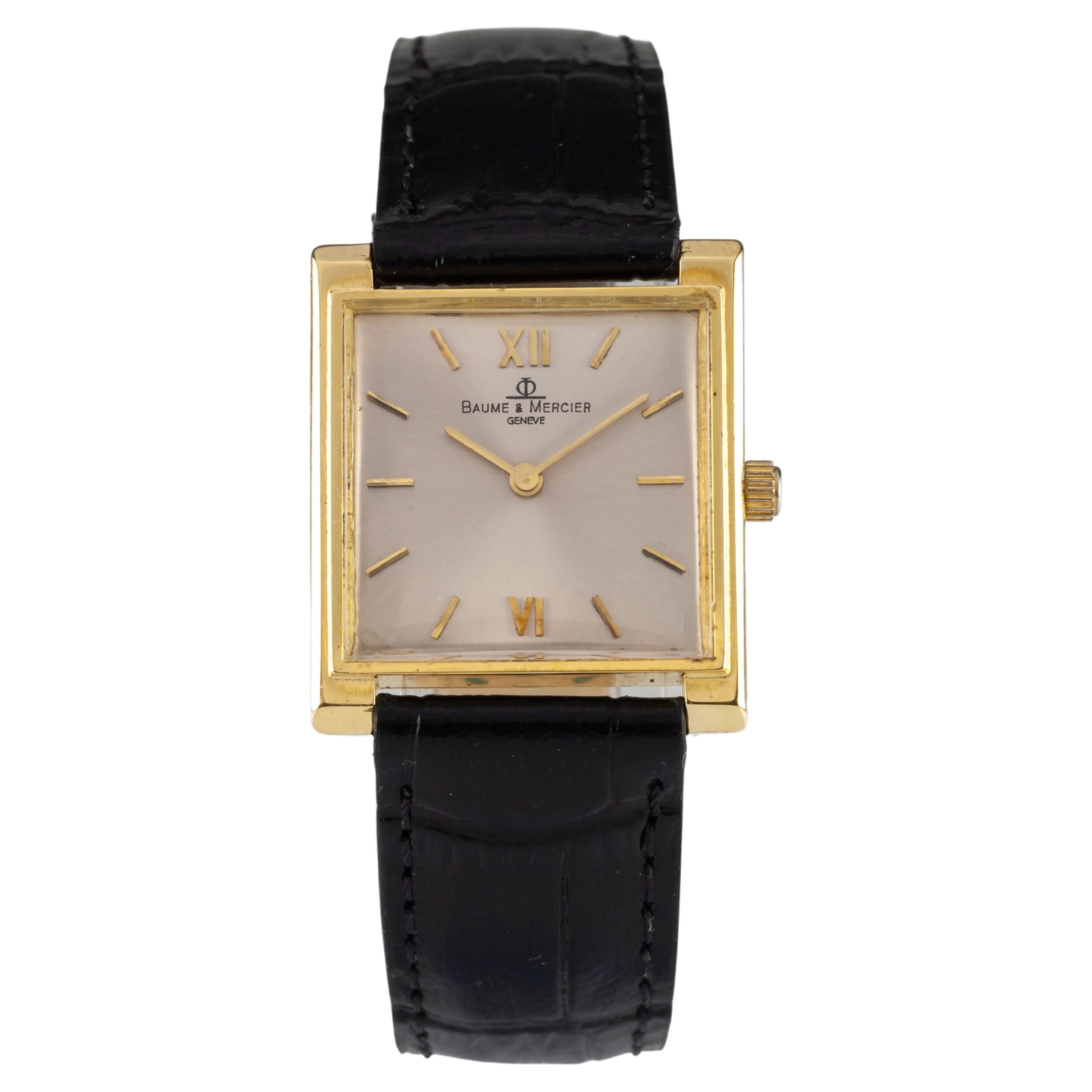 Reloj de cuerda manual Baume & Mercier vintage de oro amarillo de 18 quilates con esfera blanquecina