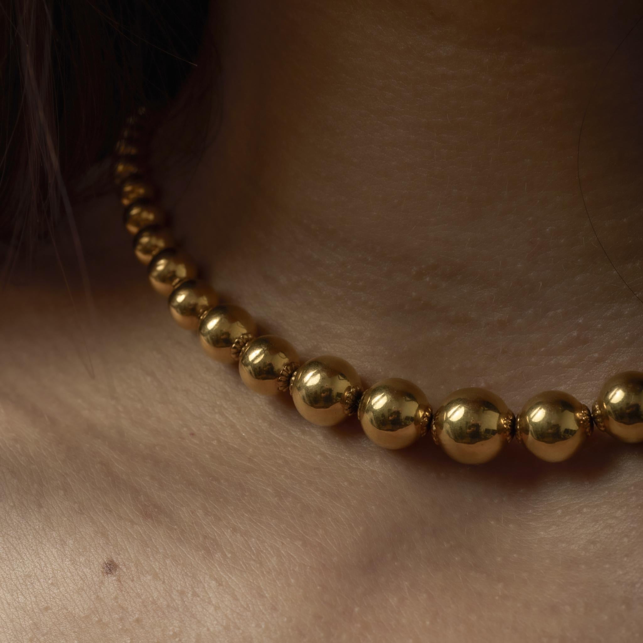 Collana di perline in oro giallo 18 carati vintage in vendita 1