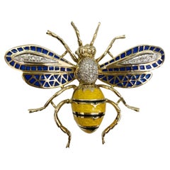 Vintage 18K Yellow Gold Bee Brooch with Enamel, Italy Circa 1970s